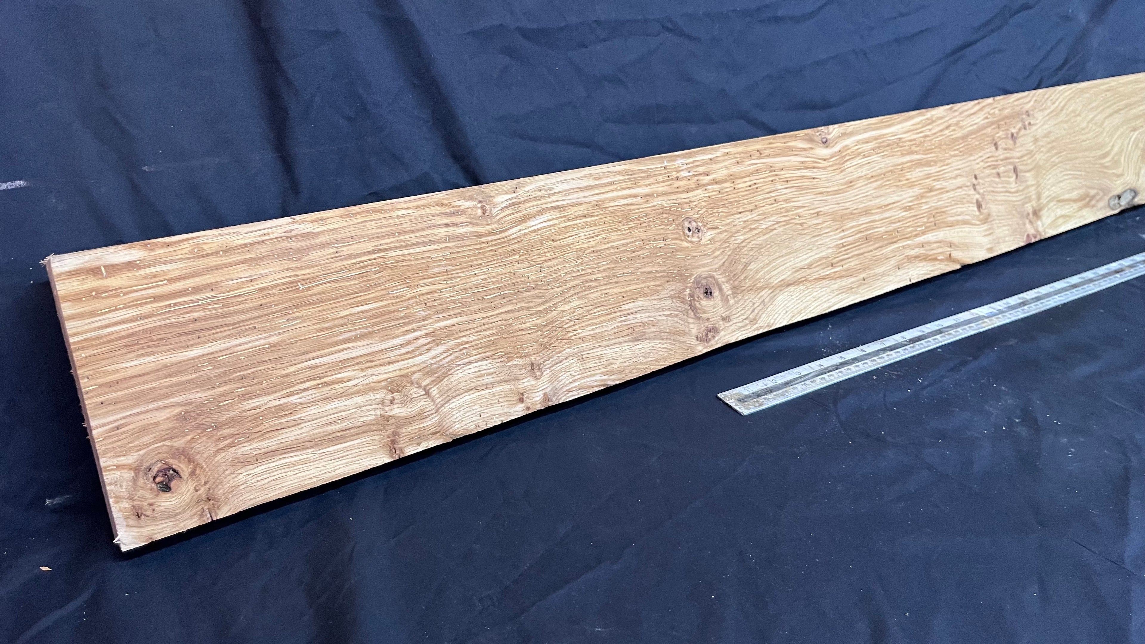 OAK HARDWOOD SHELVING, MANTLE, SHELF 1724 L x 161 W x 38 D mm (241)