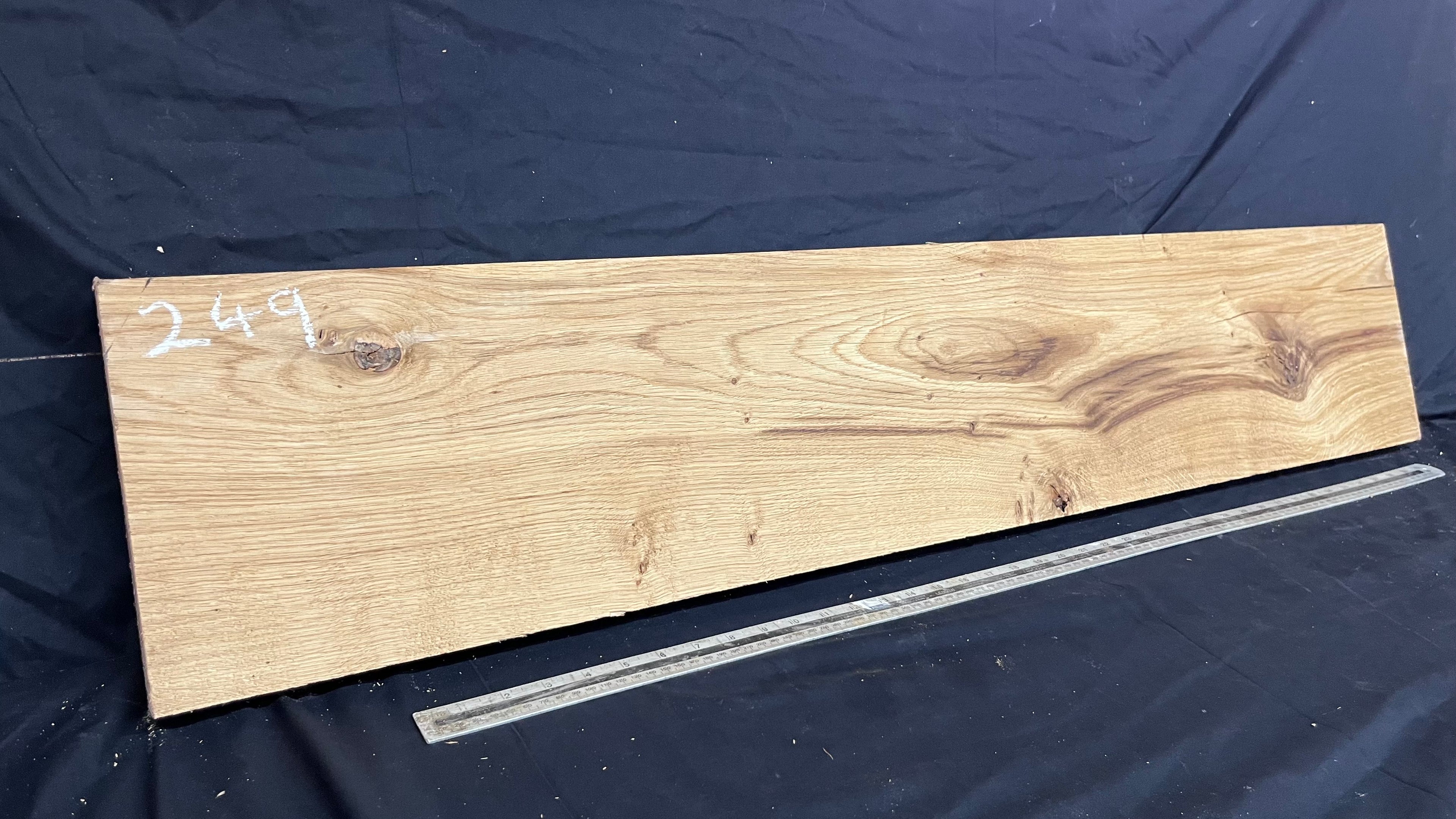 OAK HARDWOOD SHELVING, MANTLE, SHELF 1196 L x 233 W x 39 D mm (249)