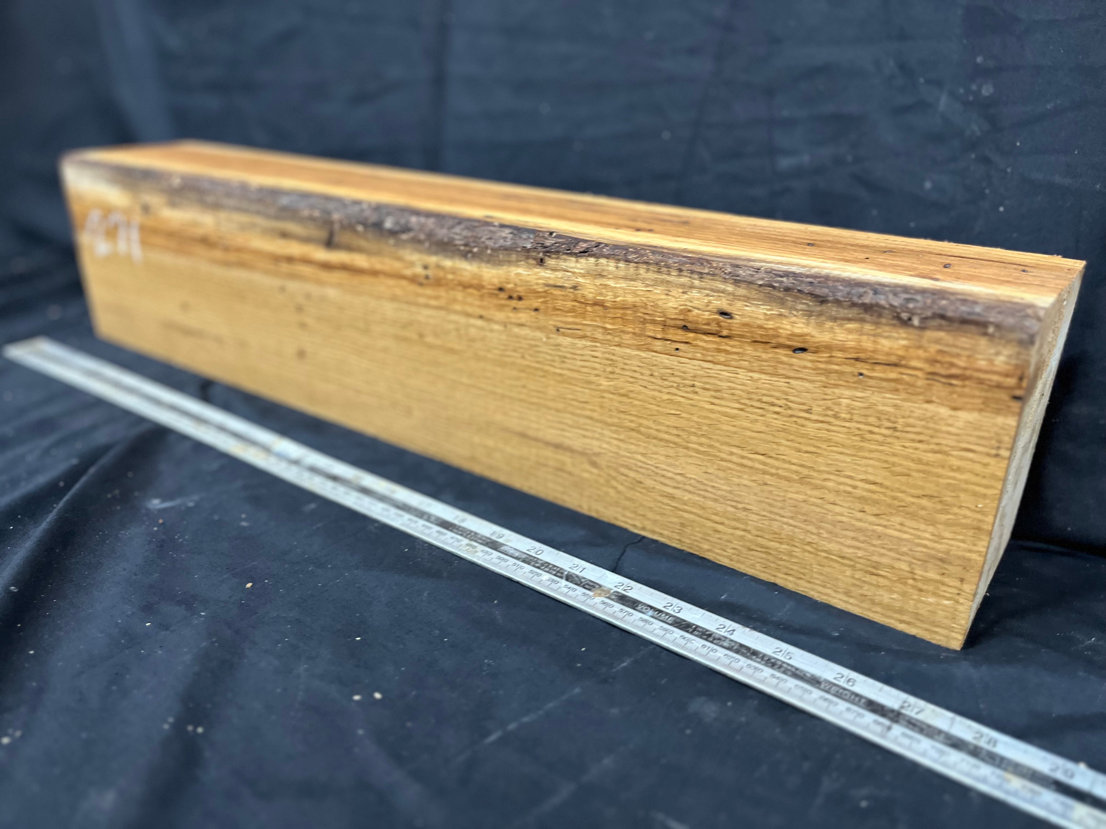 Green oak block, plinth, mantle, carving blank 547 L x 145 W x 140 D mm (270)