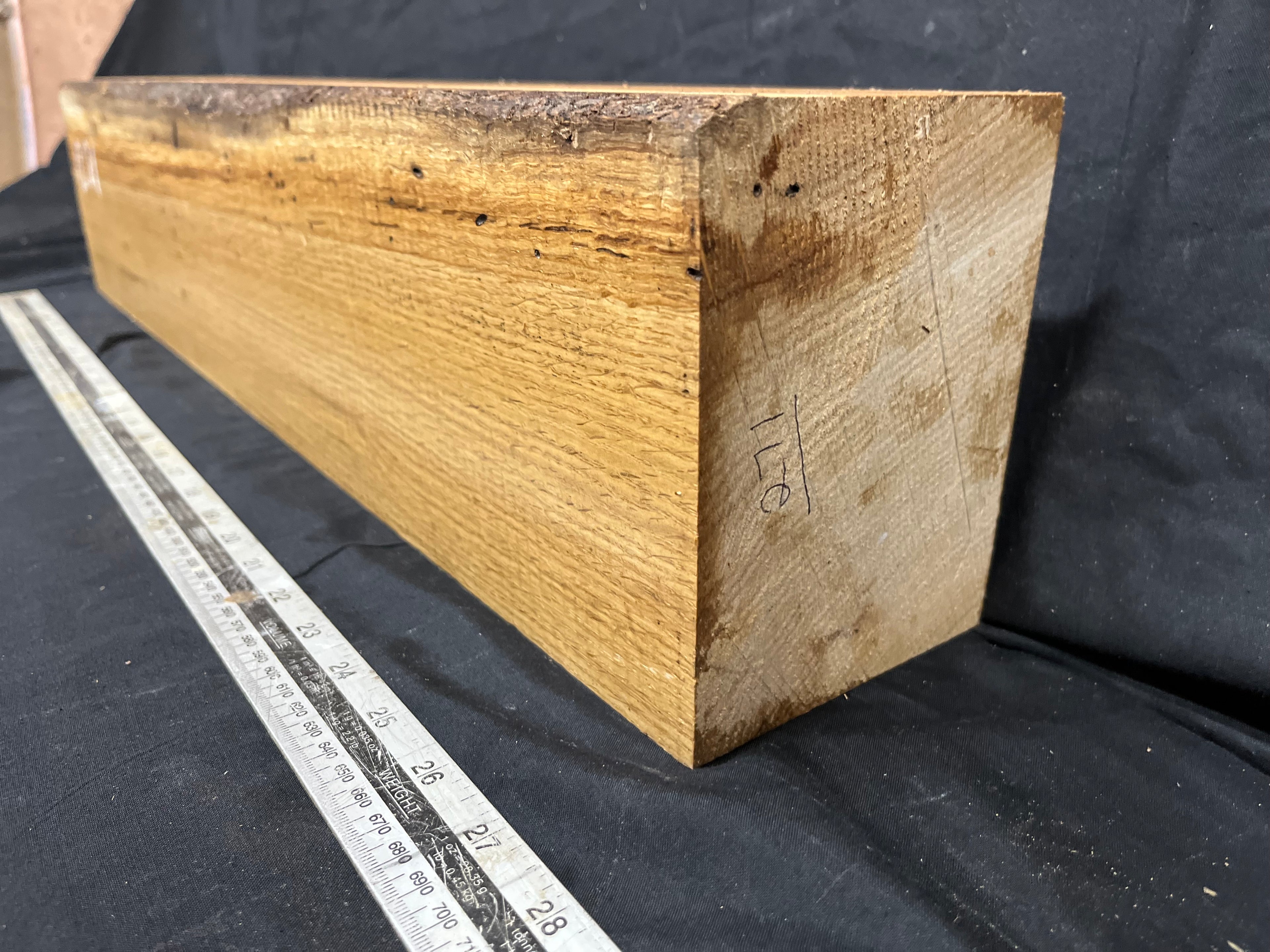 Green oak block, plinth, mantle, carving blank 547 L x 145 W x 140 D mm (270)