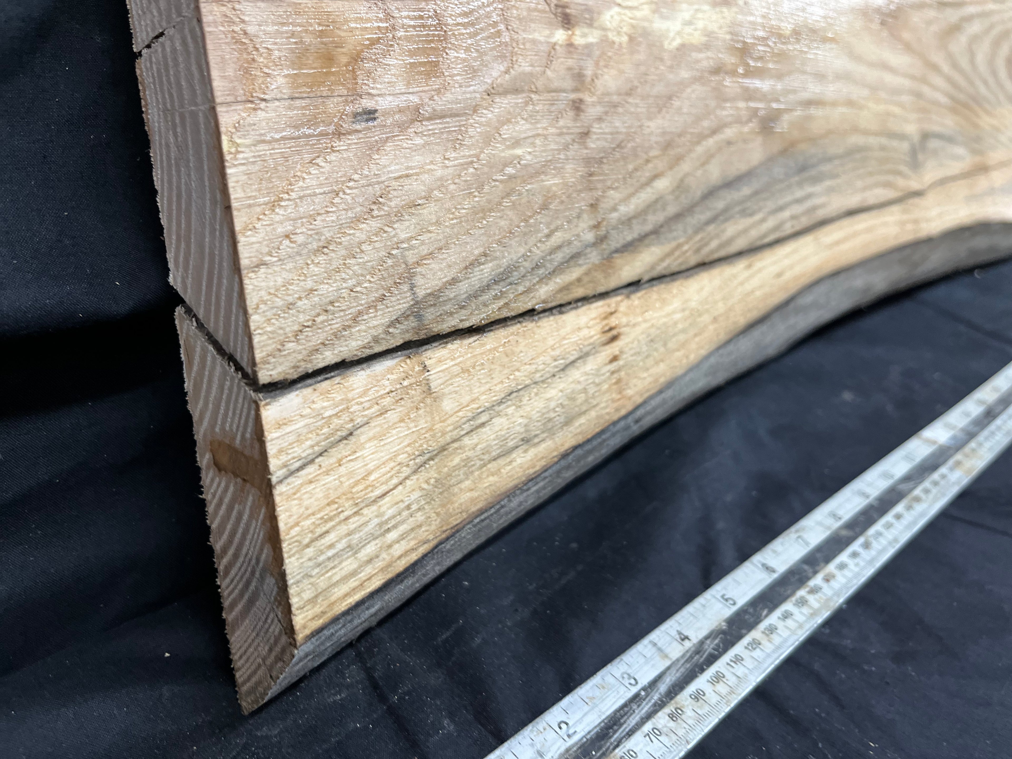 Ash hardwood window sill, plank 1032 L x 290 W x 33 D mm     (272)