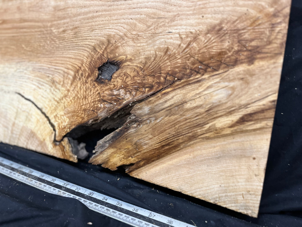 Coffee table top, ash hardwood 1201 L x 555 W x 31 D mm     (279)