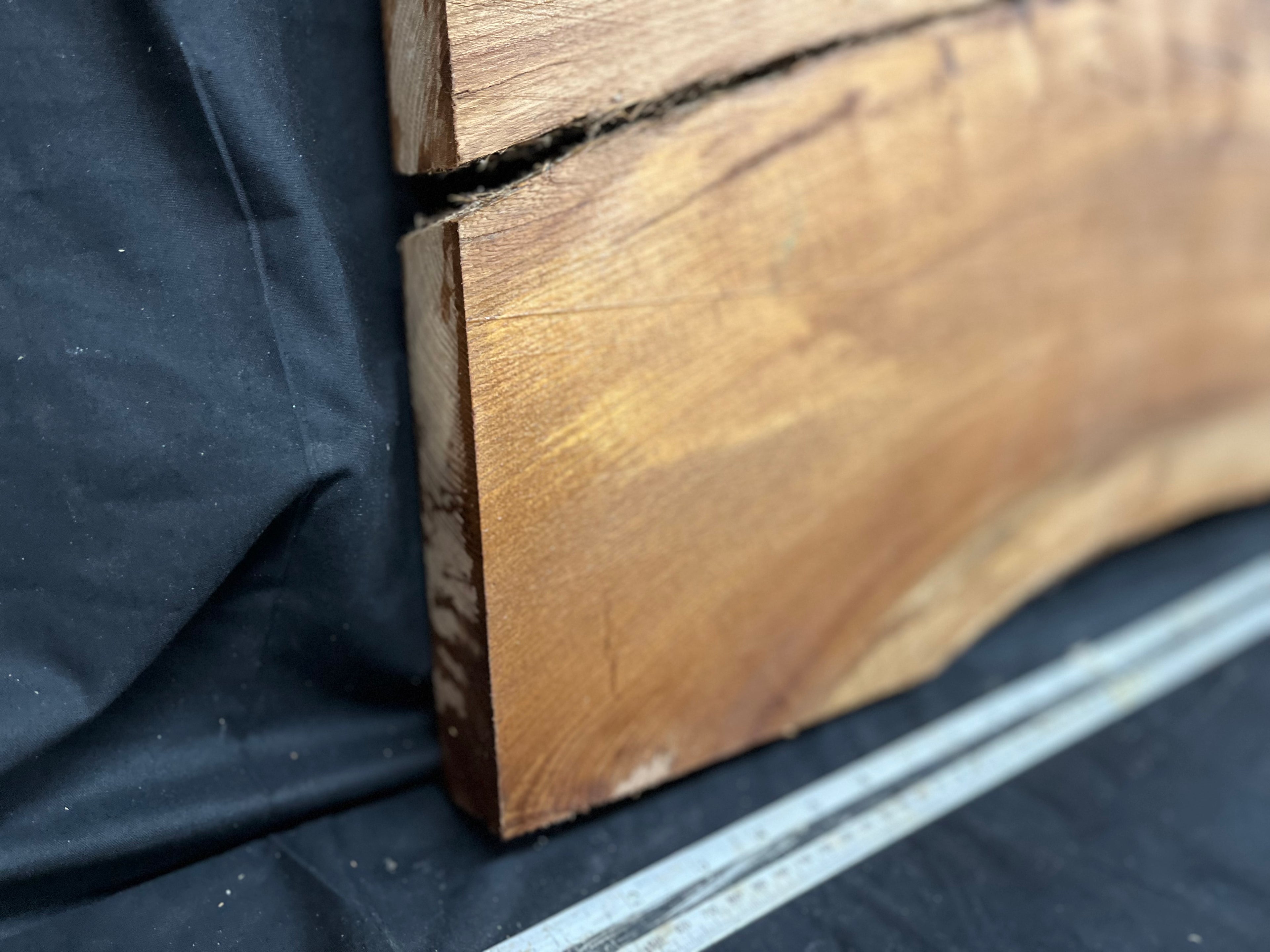 Elm sill, shelf,board, plank, 722 L x 470 W x 40 D mm    (283)