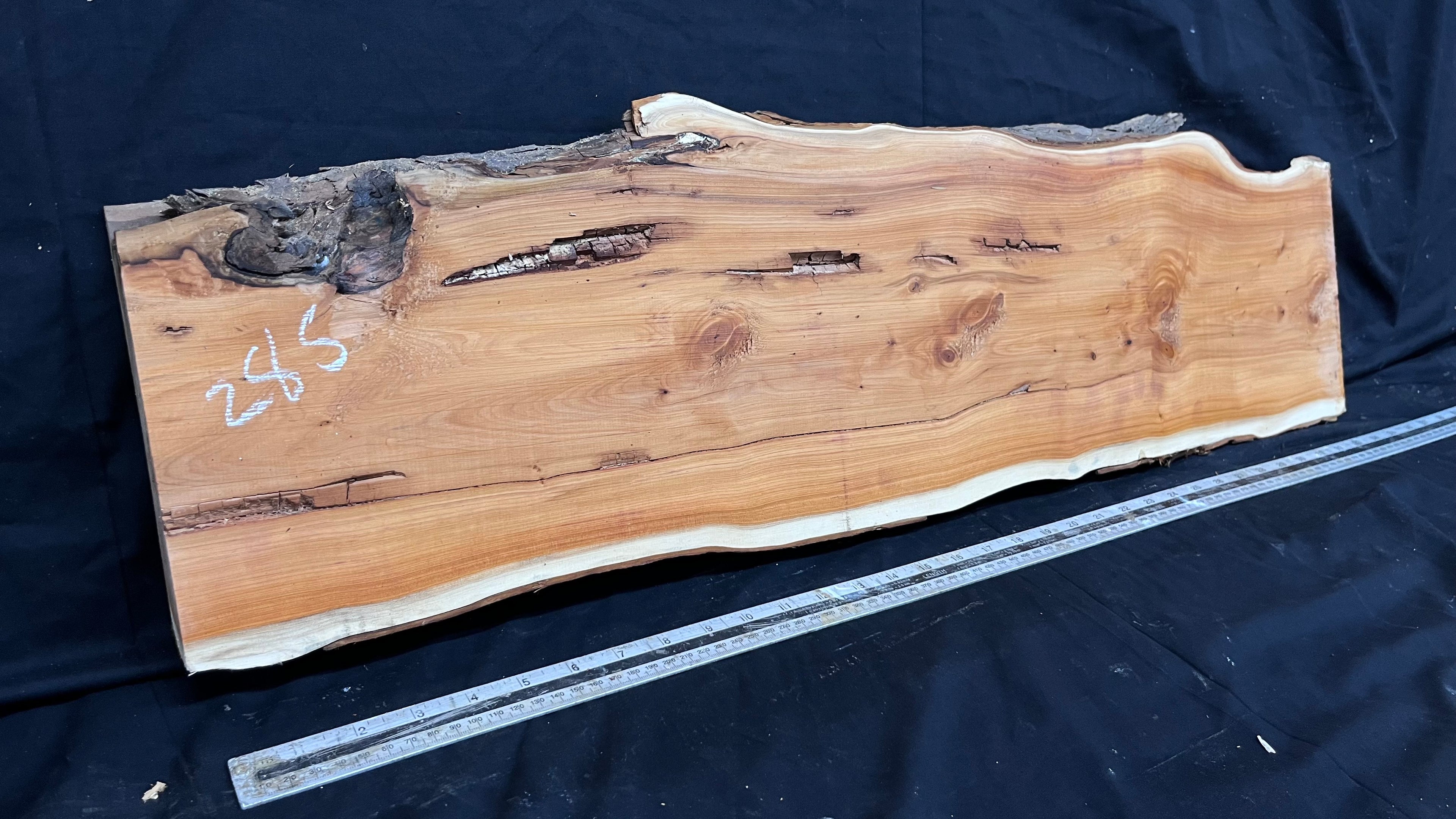 Hardwood yew, slab, board 874 L x 248 W x 43 D (mm) (285)