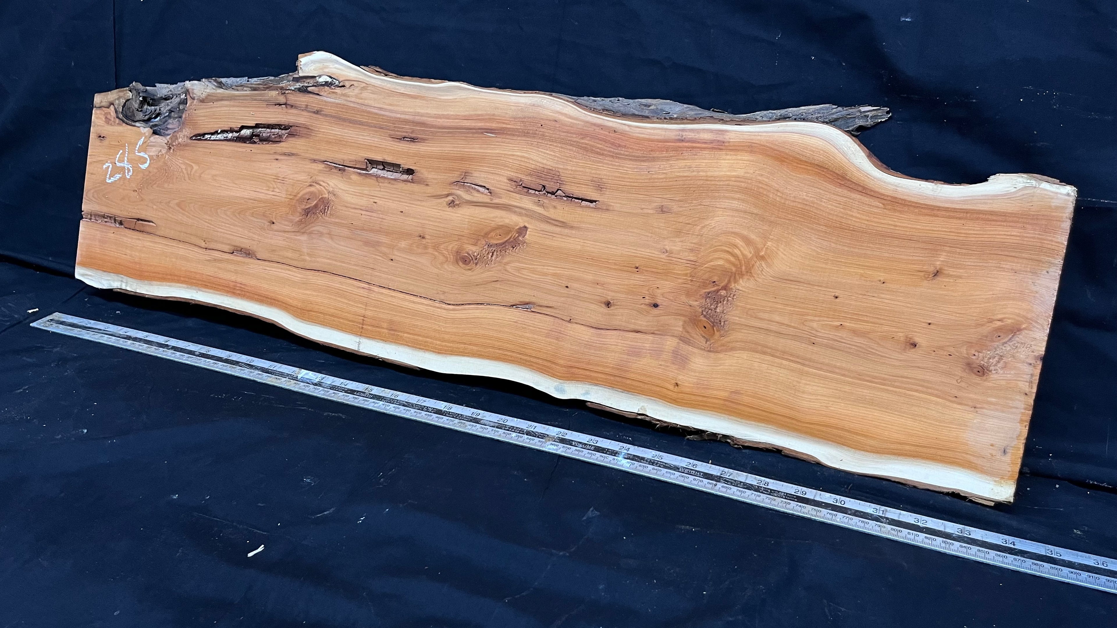 Hardwood yew, slab, board 874 L x 248 W x 43 D (mm) (285)