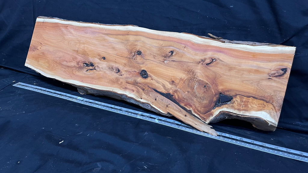 Hardwood yew, slab, board 874 L x 248 W x 43 D (mm) (285)