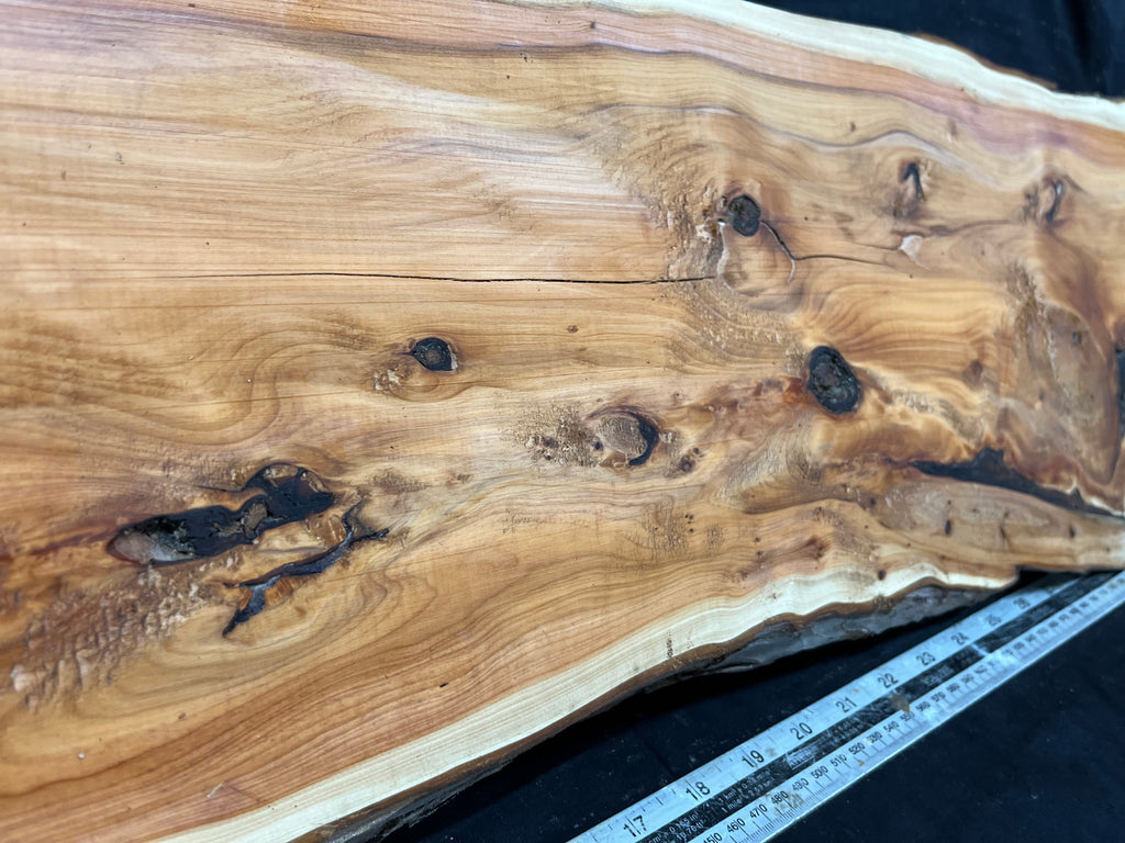 Hardwood yew, slab, board 874 L x 248 W x 43 D (mm) (285)