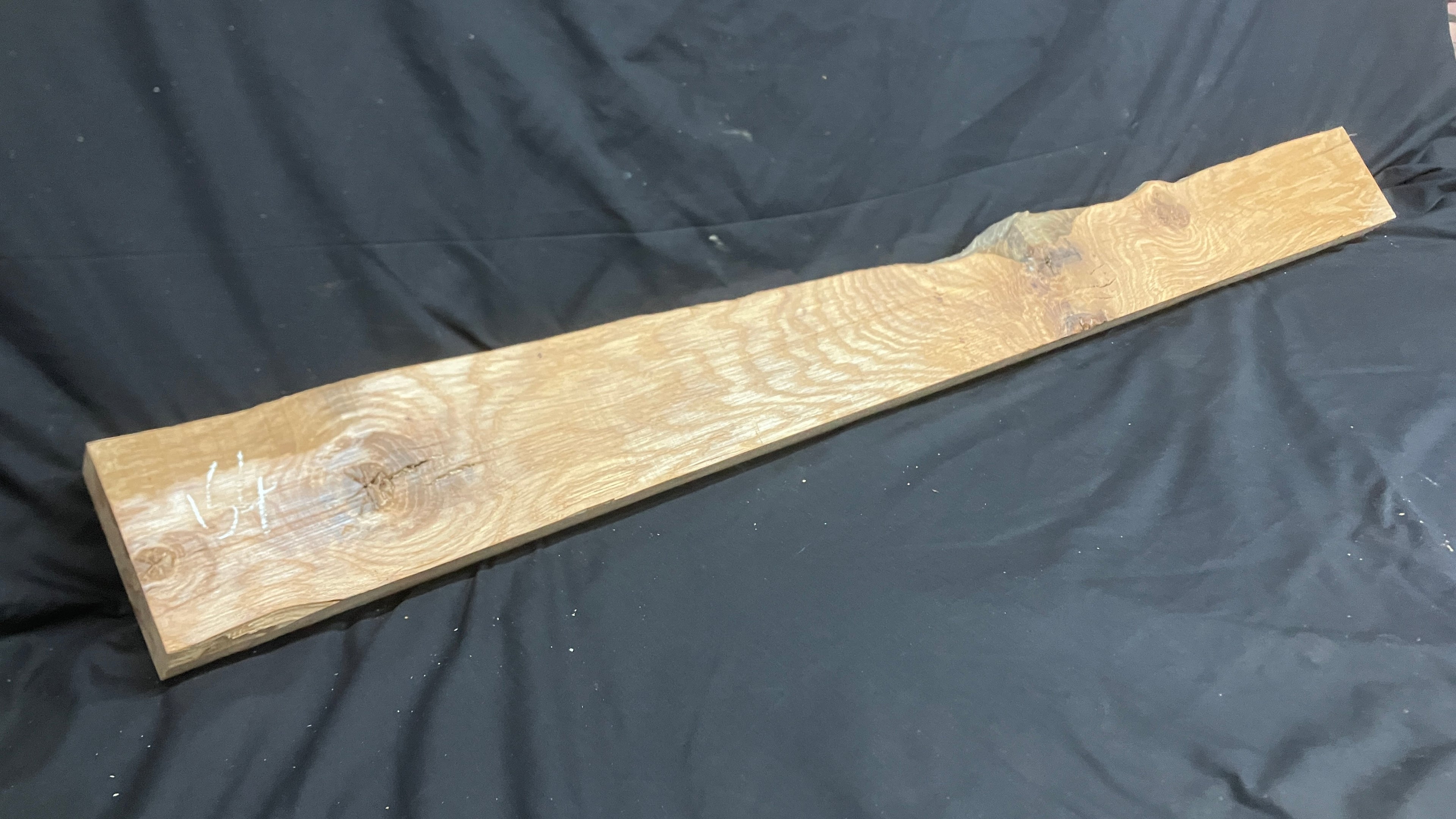 OAK HARDWOOD SHELVING, MANTLE 1355 L x 120 W x 47 D mm (153)