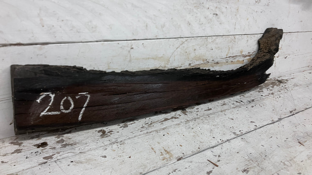 BOG OAK DRY RUSTIC HARDWOOD 735 L x 290 W x 50 D mm (206)