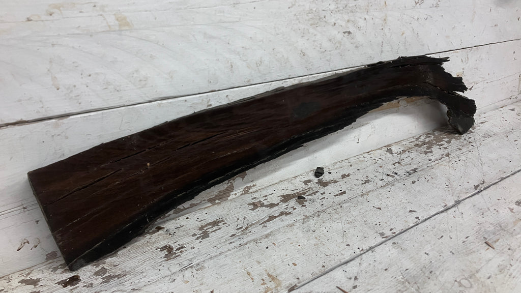 BOG OAK DRY RUSTIC HARDWOOD 735 L x 290 W x 50 D mm (206)