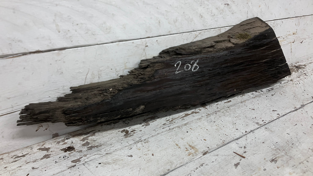 BOG OAK DRY RUSTIC HARDWOOD 882 L x 239 W x 45 D mm (208)