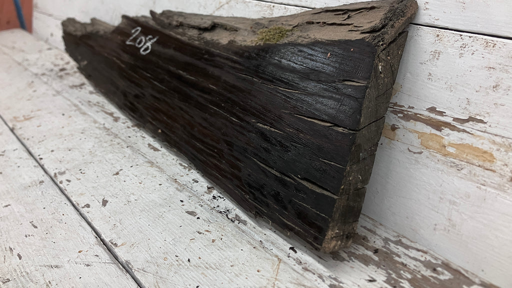 BOG OAK DRY RUSTIC HARDWOOD 882 L x 239 W x 45 D mm (208)