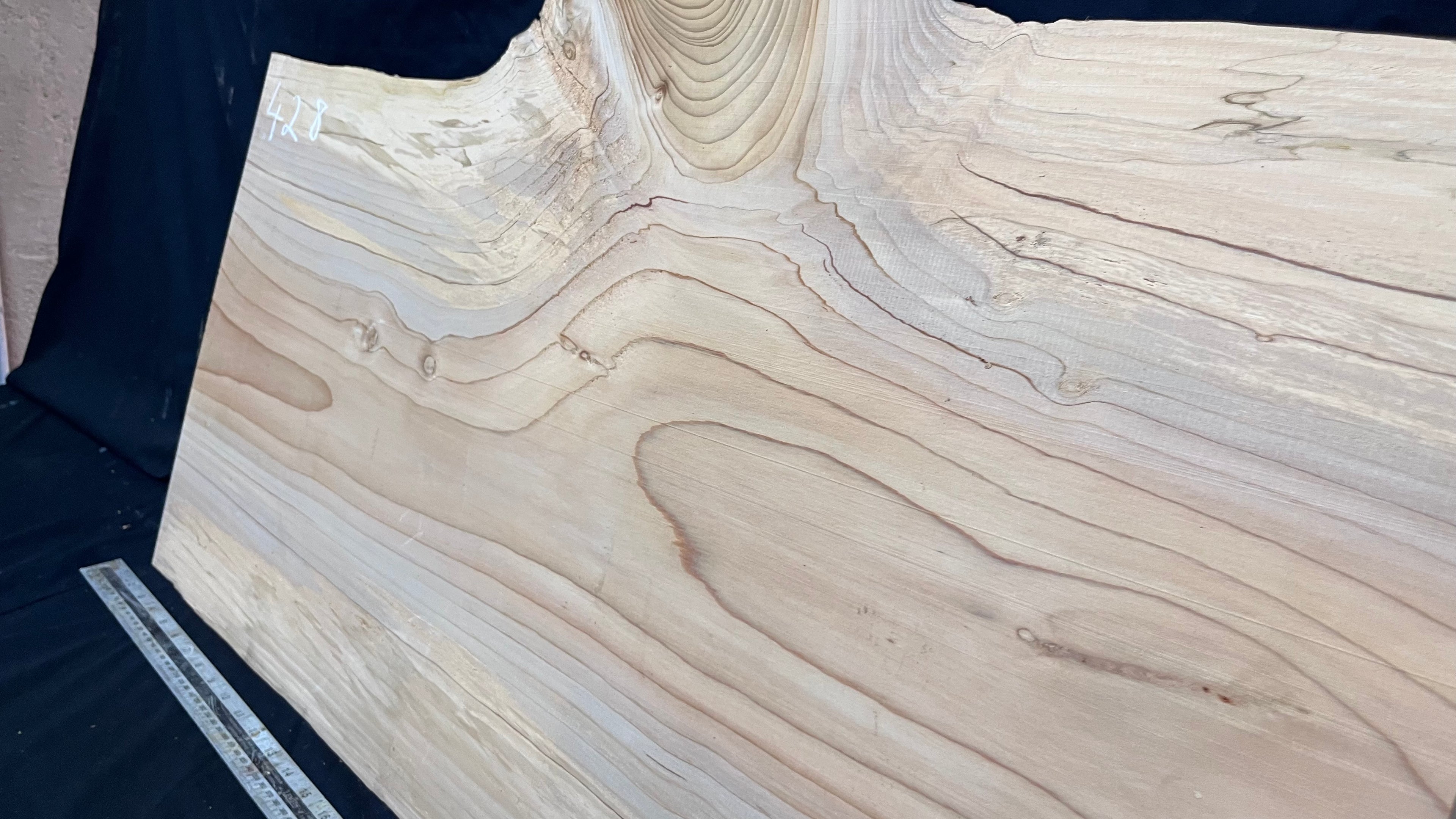 Cedar plank, timber, board. 895 L x 545 W x 26 D mm  (428mf)