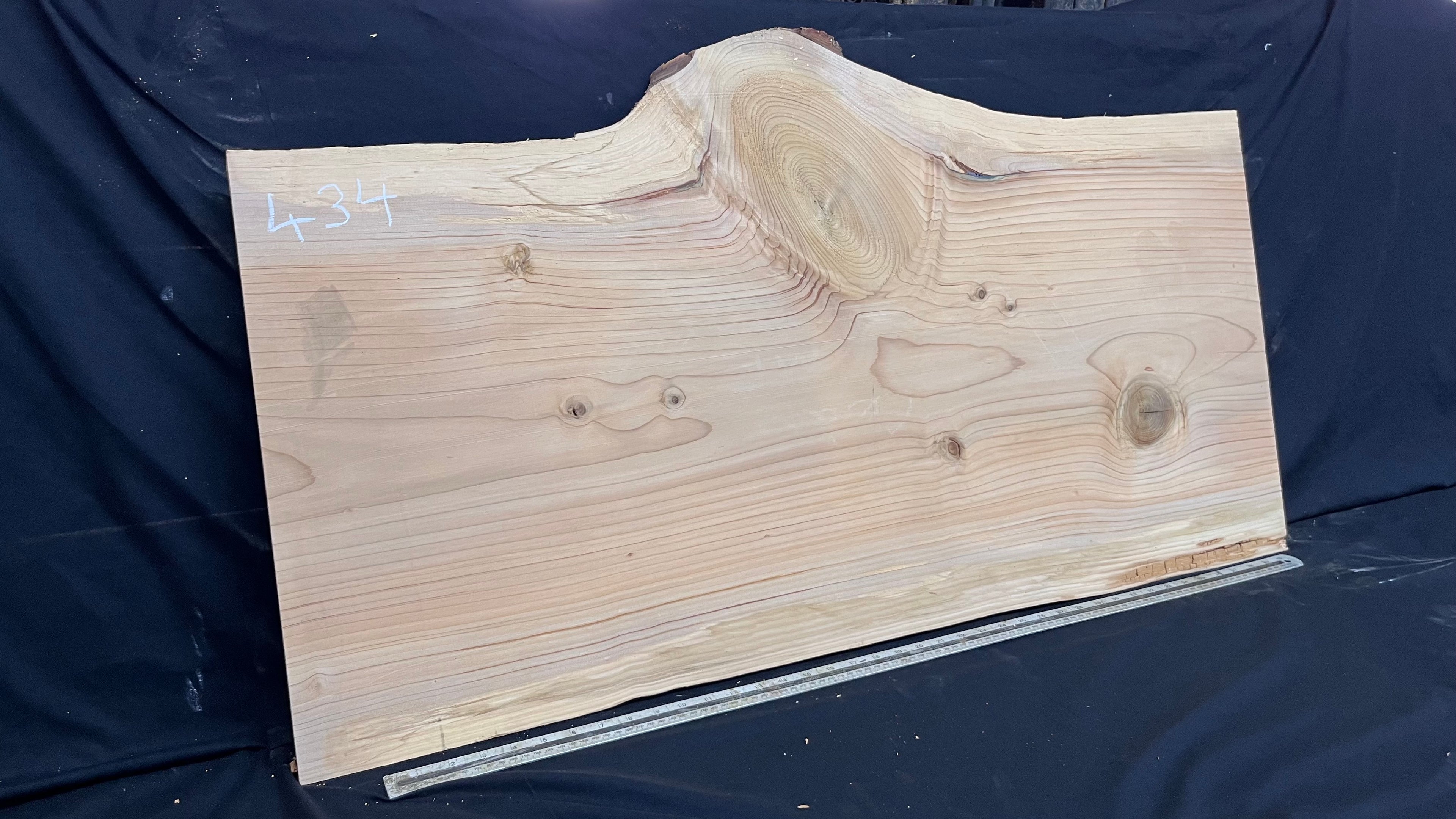 Cedar plank, timber, board. 1160 L x 600 W x 29 D mm  (433mf)