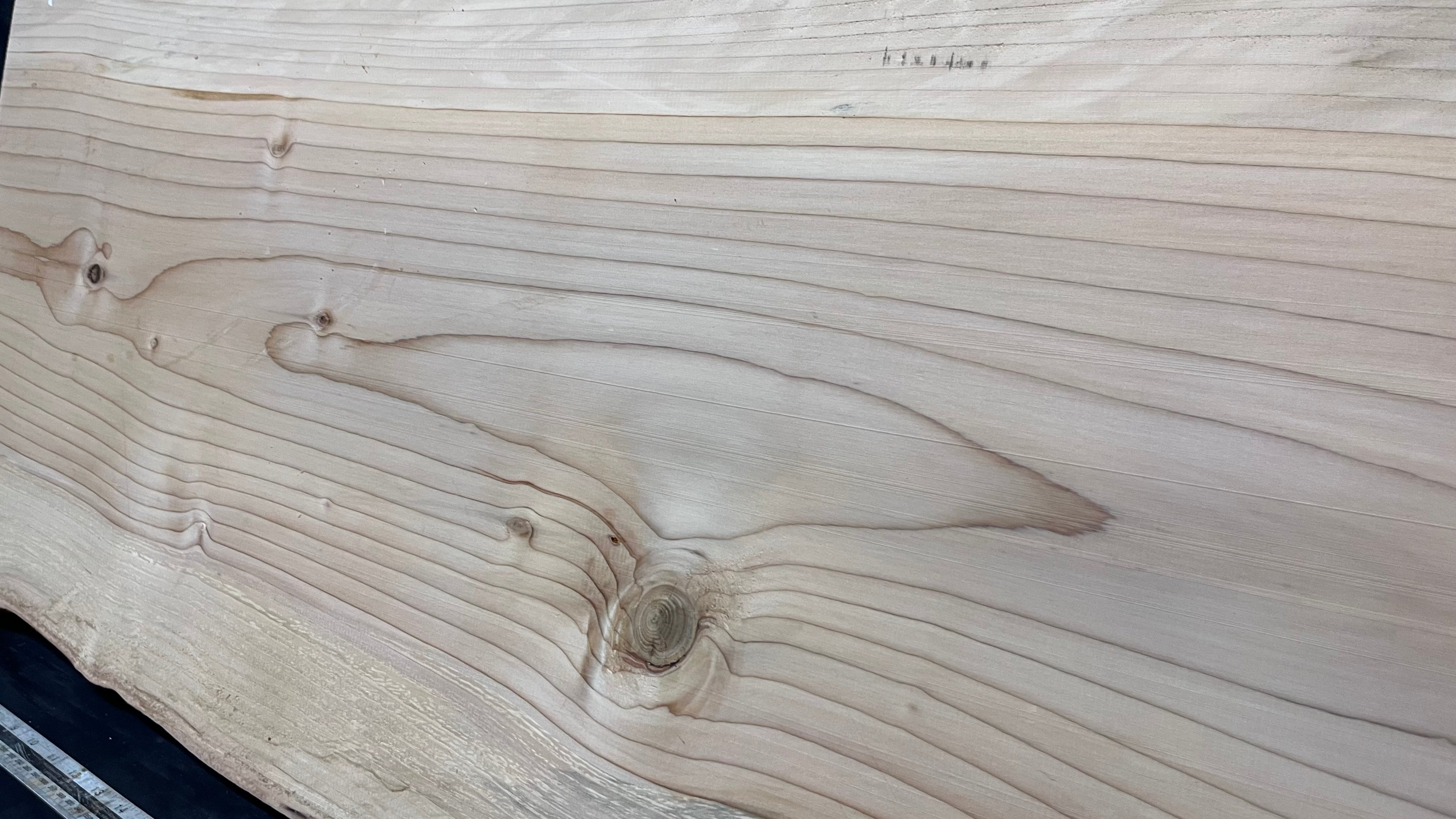 Cedar plank, timber, board, coffee table top. 1034 L x 536 W x 29 D mm  (447mf)