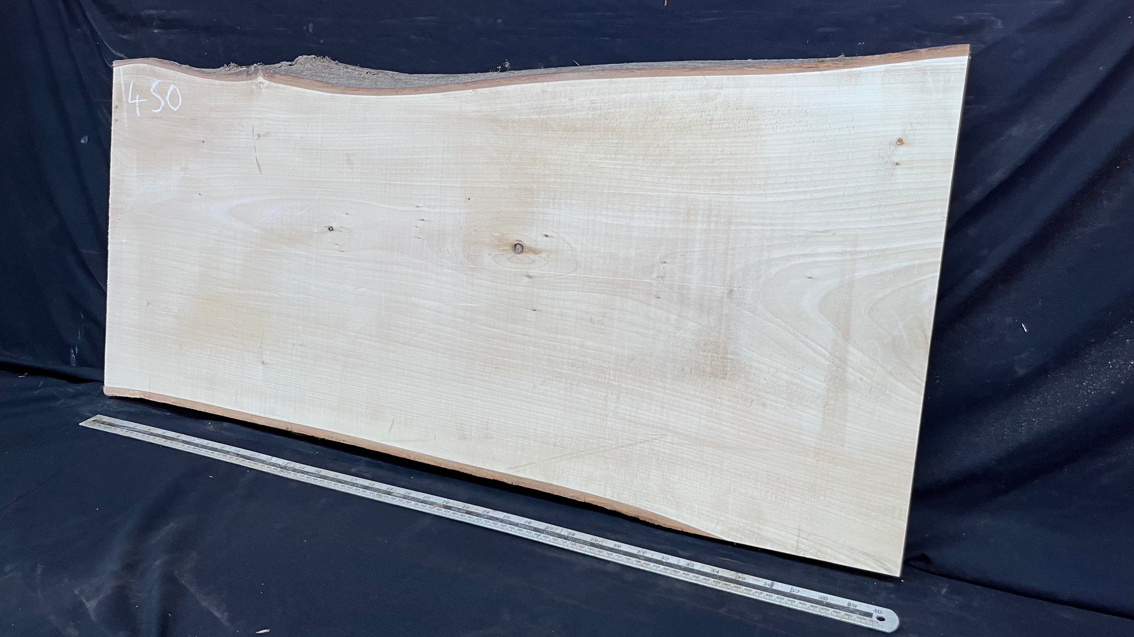 Lime wood carving block, 1048 L x 476 W x 38 D mm        (450)