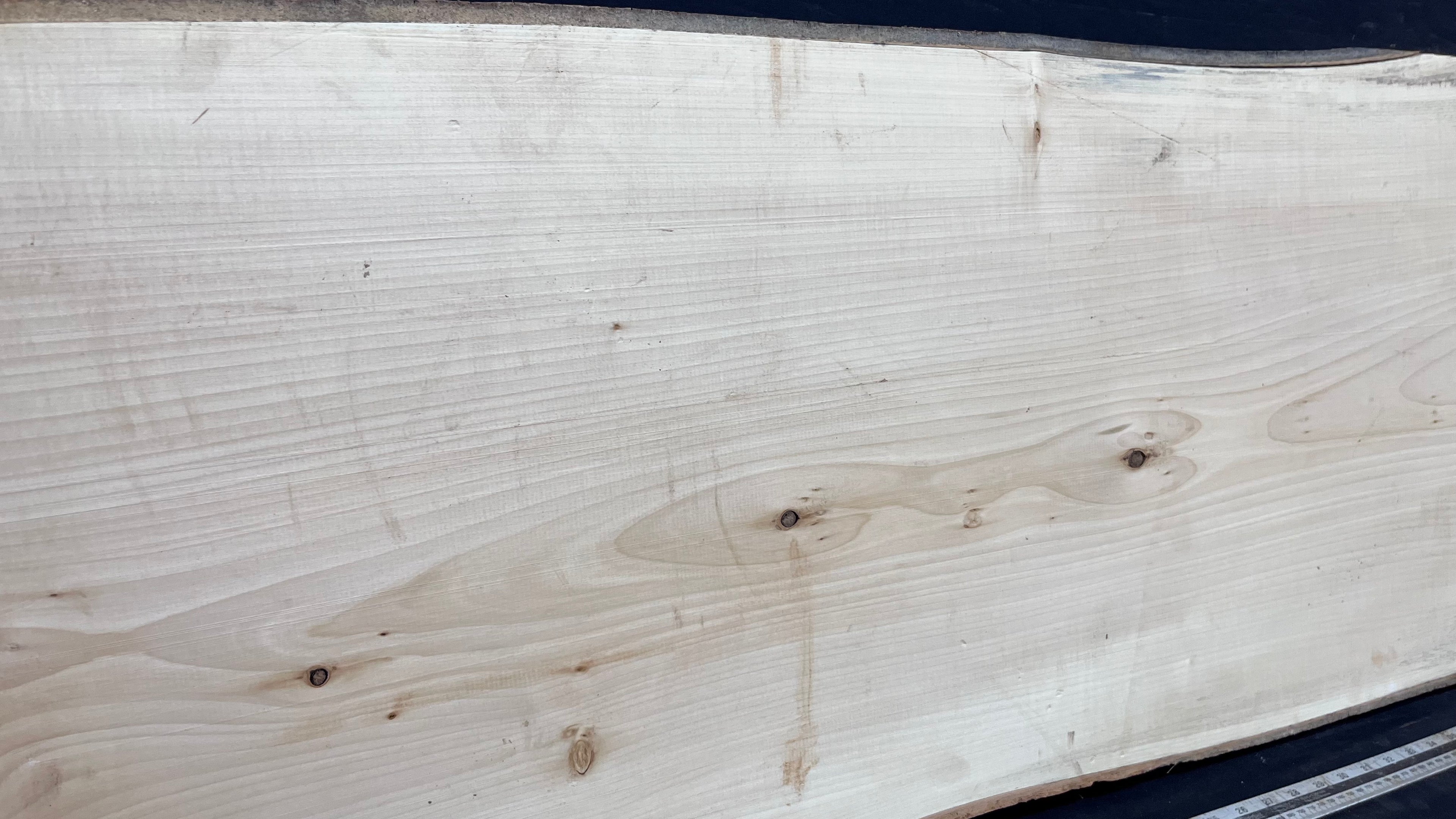 Lime wood carving block, 1048 L x 476 W x 38 D mm        (450)