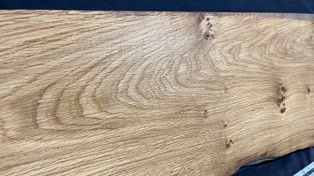 Solid pippy oak plank,floating shelf, board 827 L x 328 W x 36 D mm      (453mt)