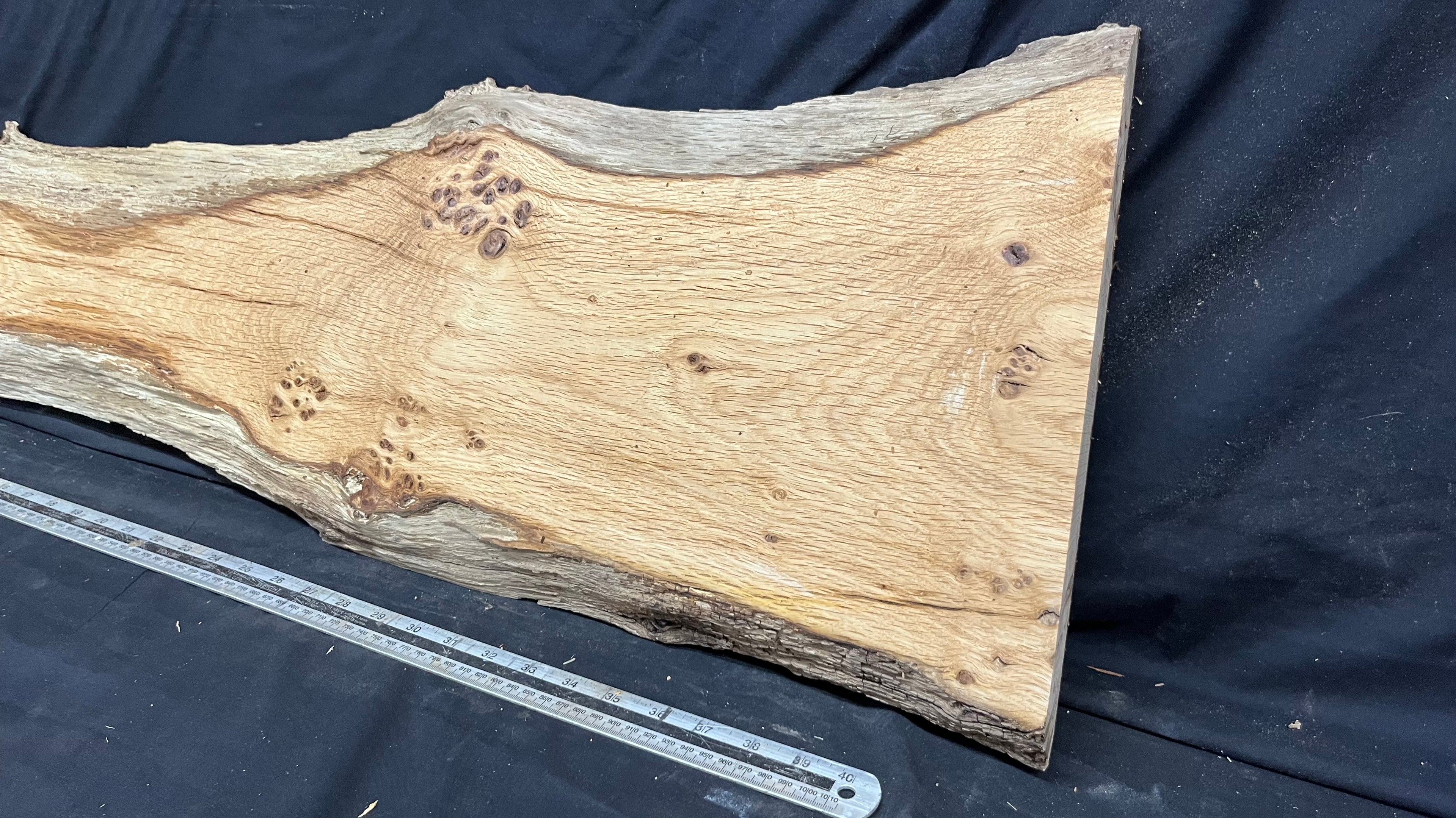 Solid oak plank,floating shelf, board 1280 L x 325 W x 32 D mm      (455mt)