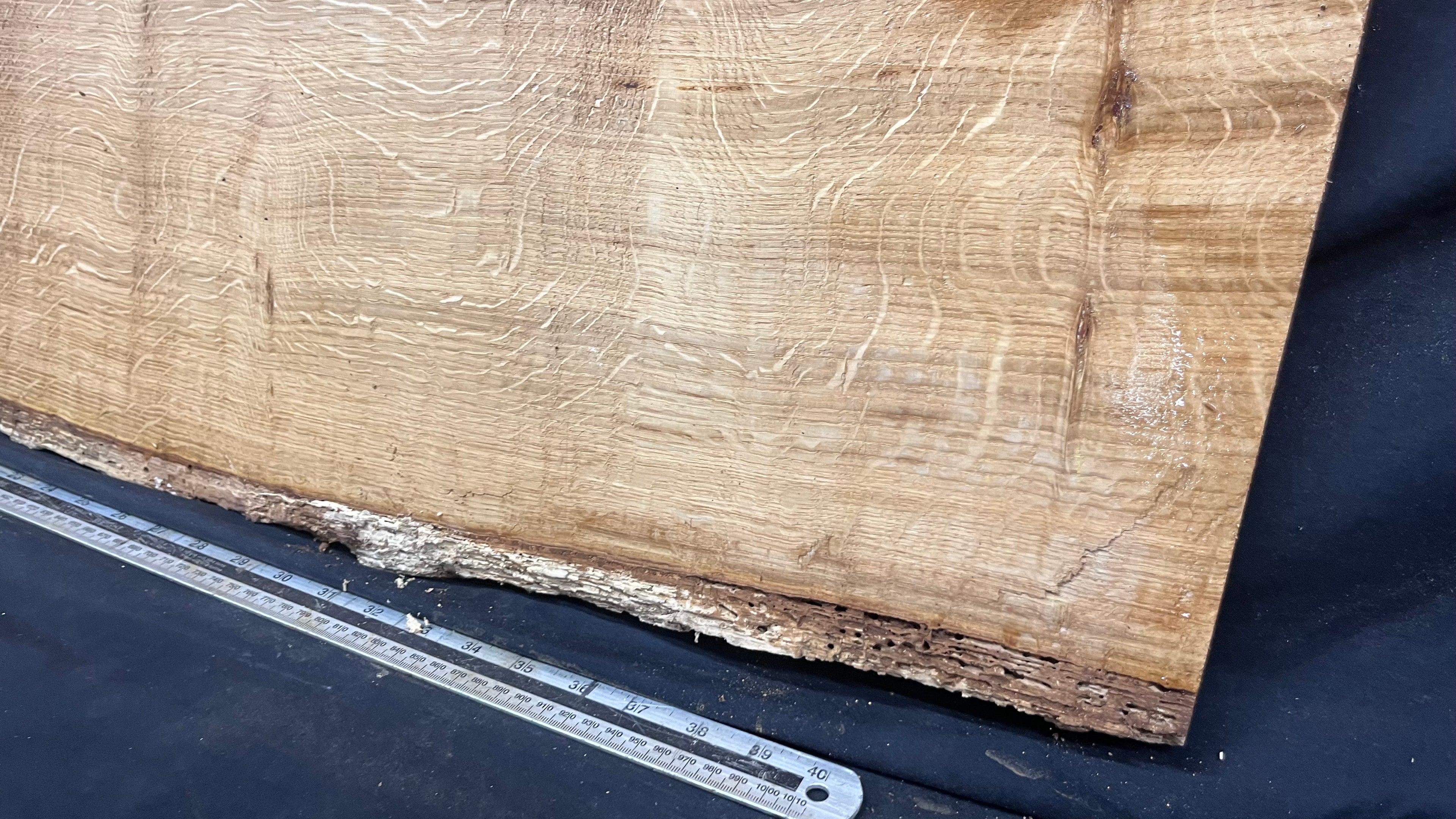 Oak hardwood, floating shelf, 1254 L x 356 W x 17 D mm      (462mt)