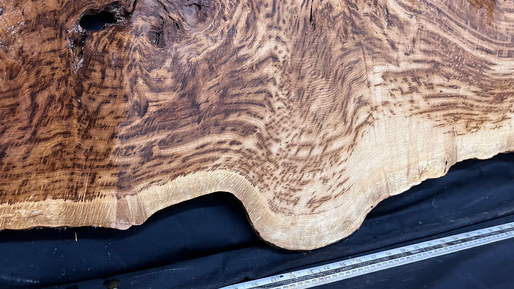 Tiger oak, tone wood, feature wood, wall hanging 1089 L x 524 W x 9 D mm      (467mt)