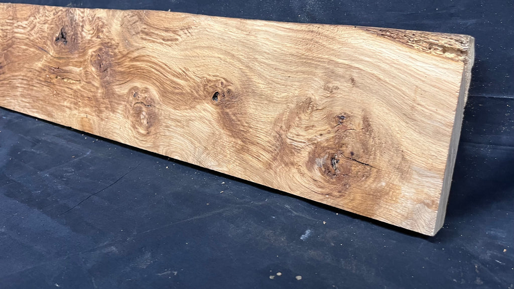 Pippy oak slab, shelving, mantel 1087 L x 206 W x 35 D mm      (473mt)