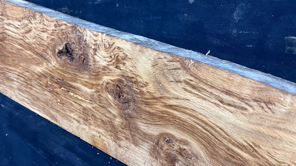 Pippy oak slab, shelving, mantel 1087 L x 206 W x 35 D mm      (473mt)