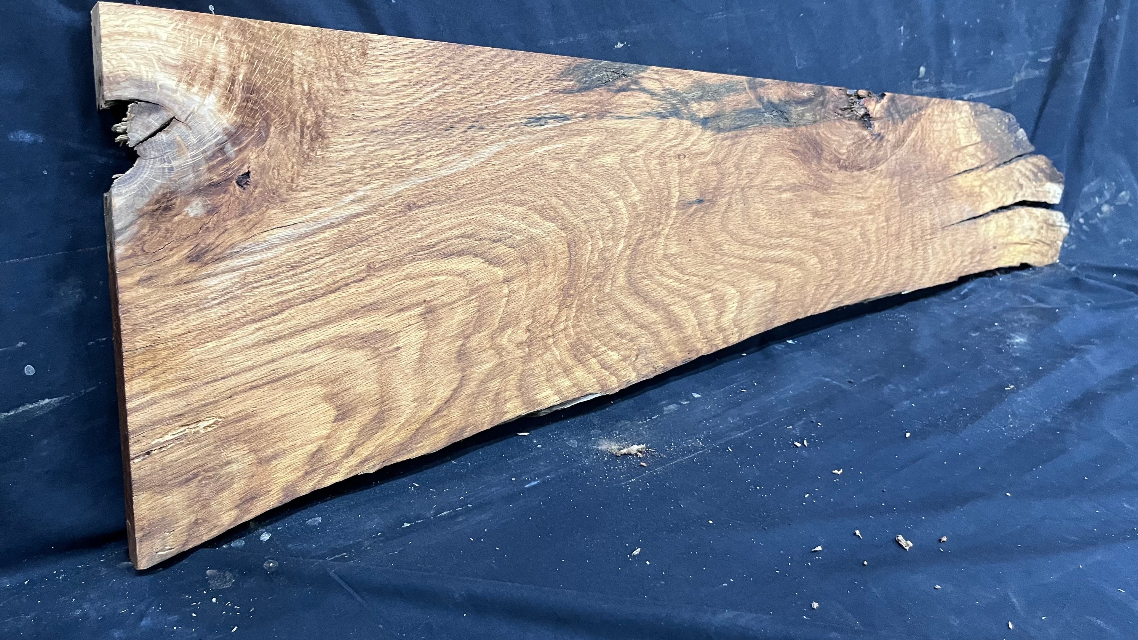 Oak slab, shelving, board, mantel 1074 L x 323 W x 33 D mm      (475mt)