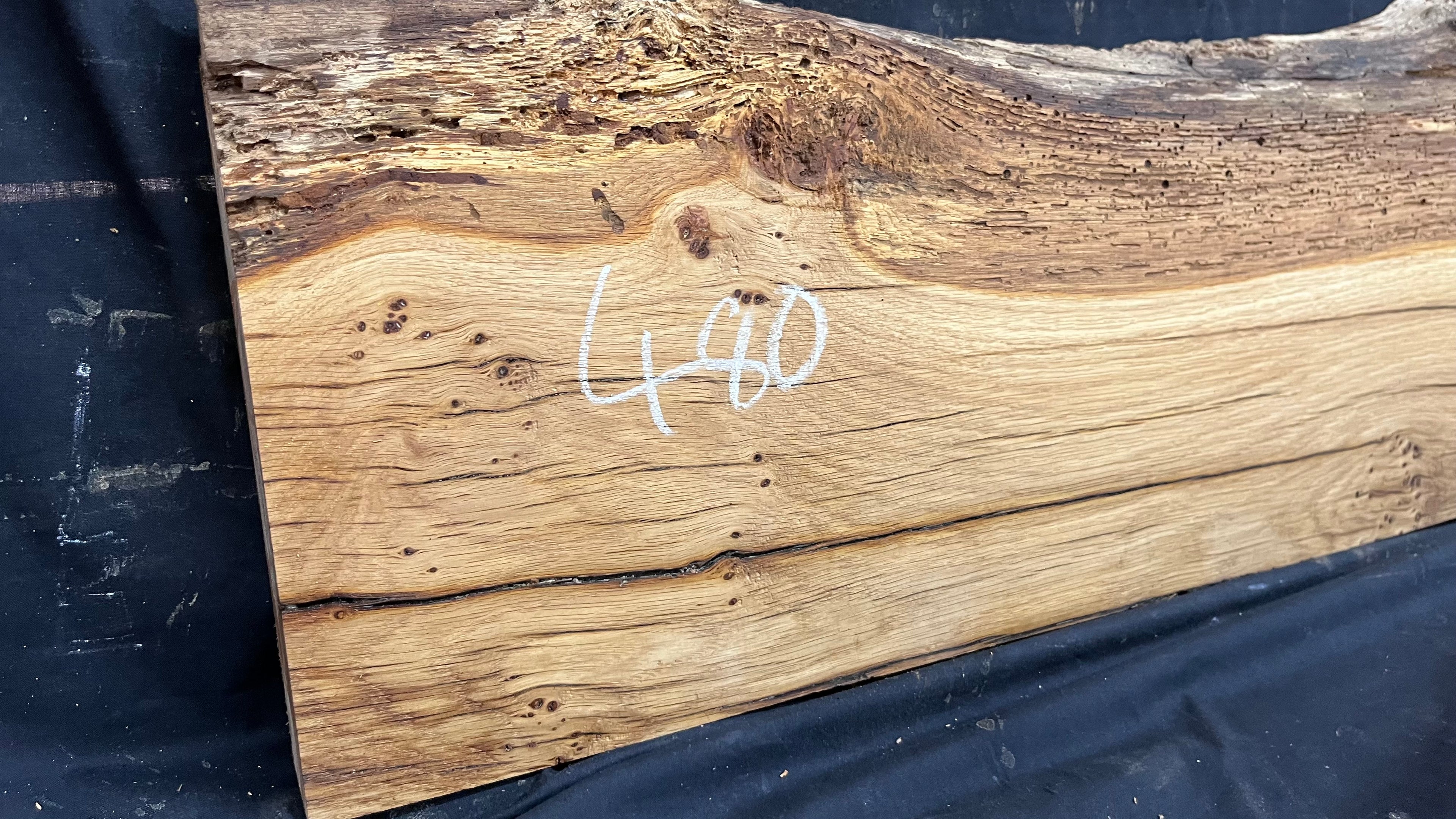 Oak slab, shelving, board, mantel 1369 L x 276 W x 44 D mm      (480mt)