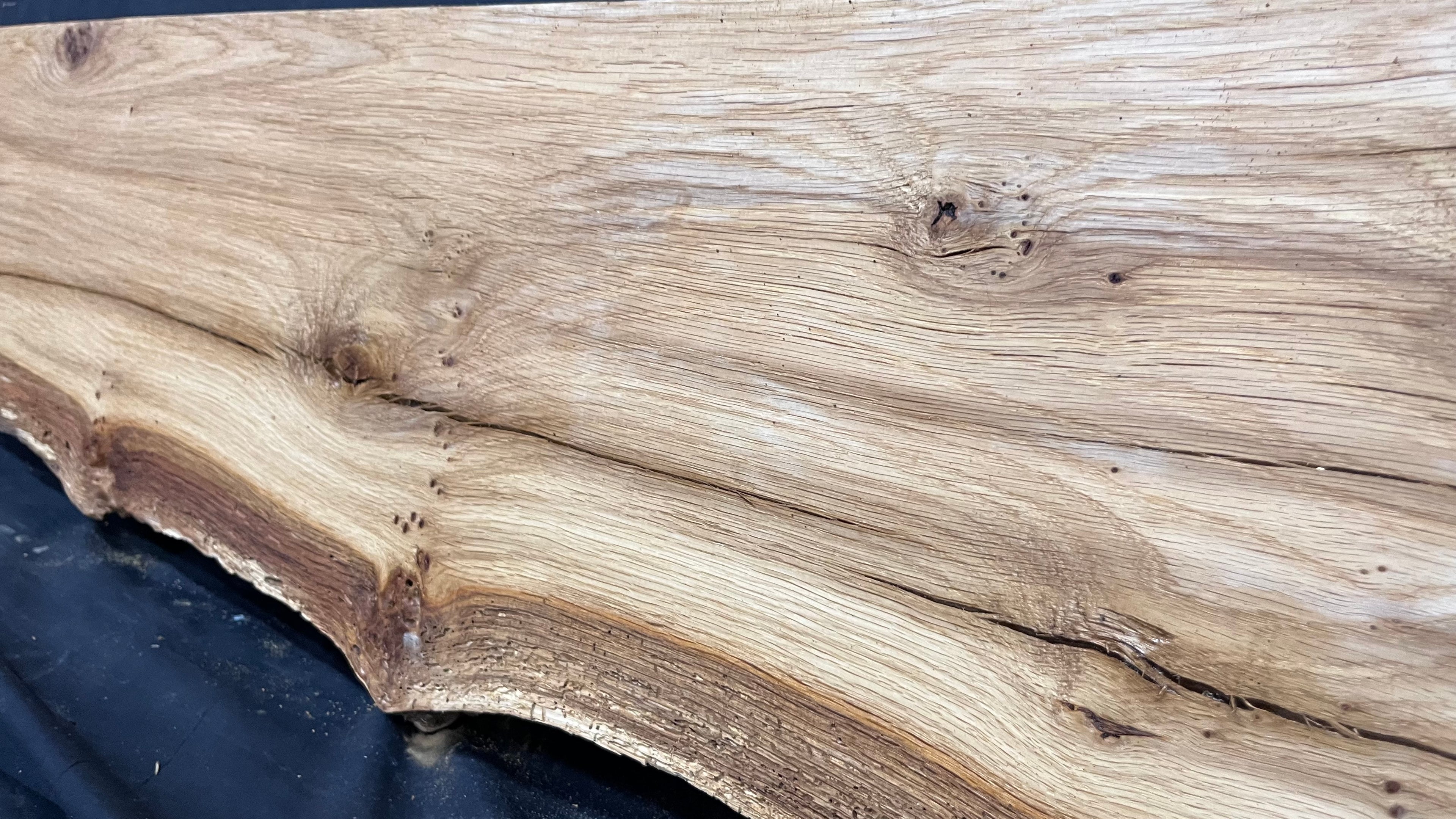 Oak slab, shelving, board, mantel 1369 L x 276 W x 44 D mm      (480mt)