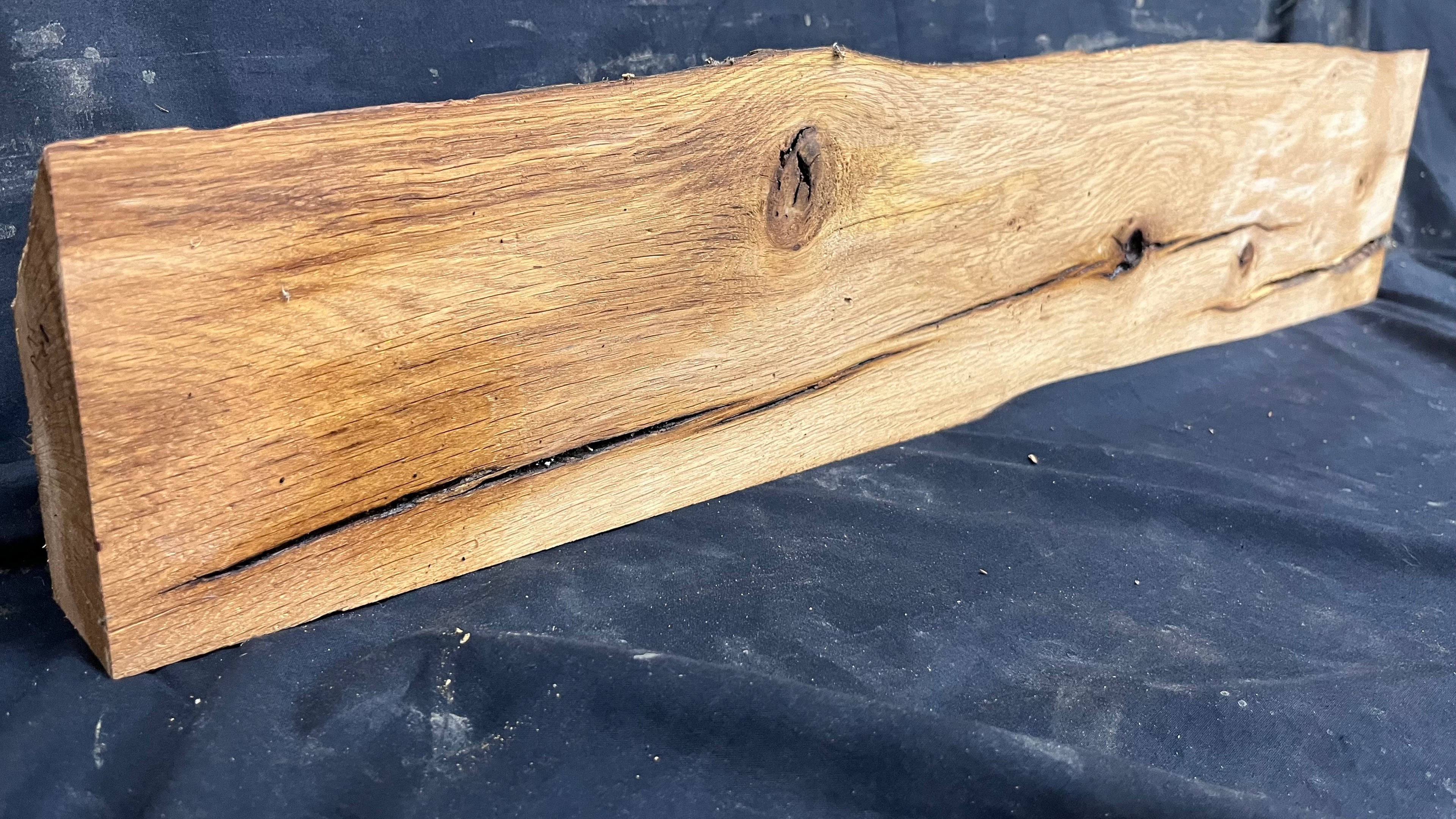 Oak slab, shelving, board, mantel 909 L x 190 W x 57 D mm      (481mt)