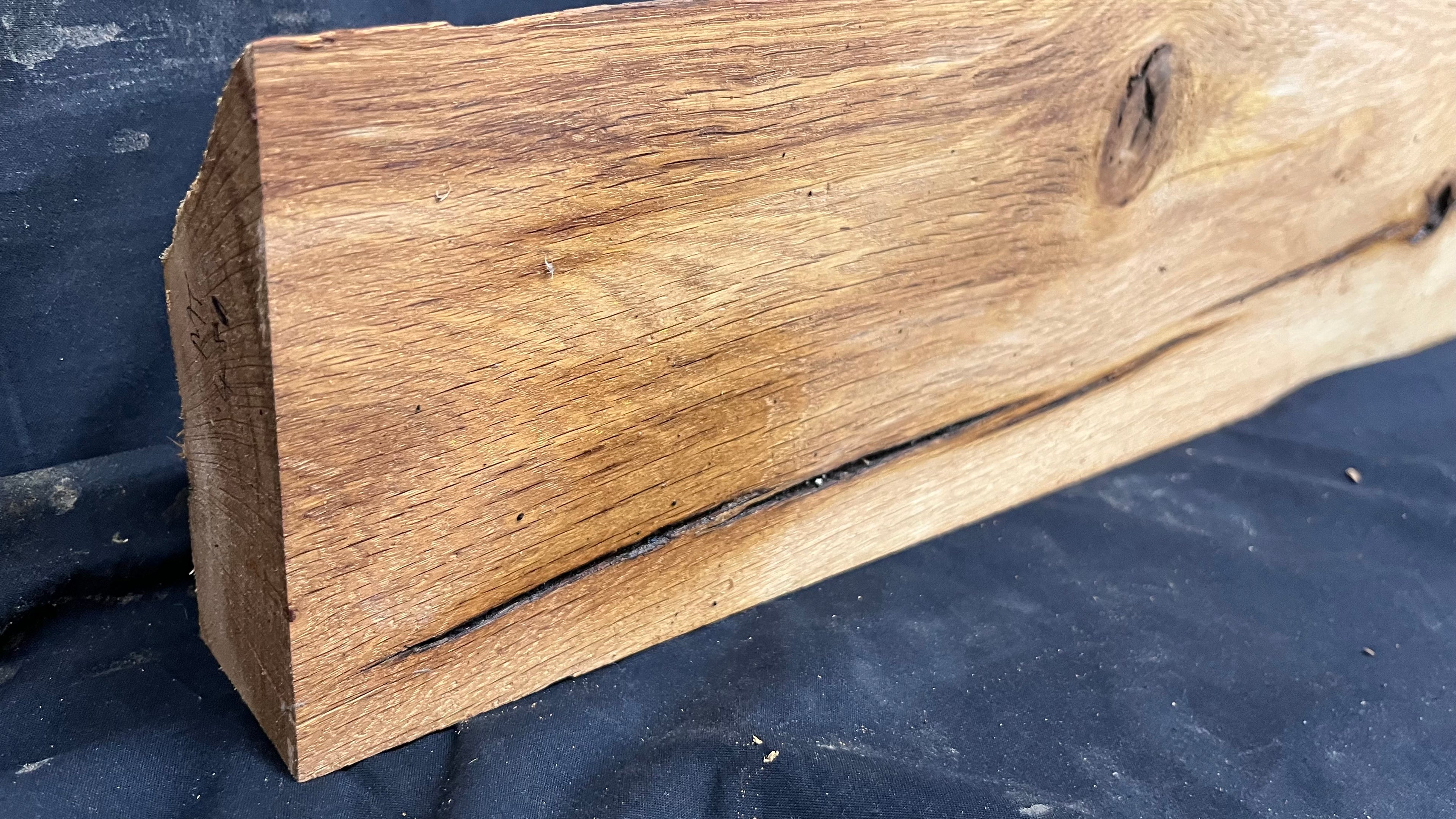 Oak slab, shelving, board, mantel 909 L x 190 W x 57 D mm      (481mt)