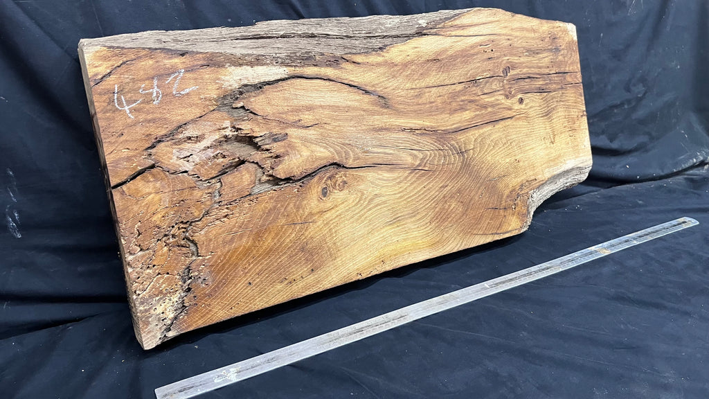 Oak slab, shelving, board, mantel 845 L x 395 W x 65 D mm      (482mt)