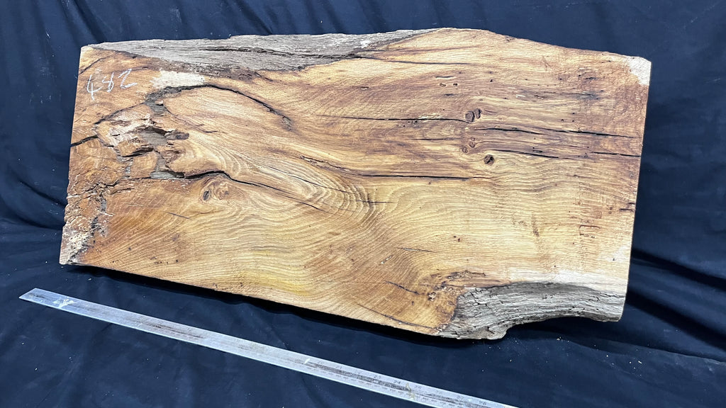Oak slab, shelving, board, mantel 845 L x 395 W x 65 D mm      (482mt)