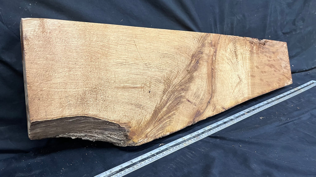 Oak slab, shelving, board, mantel 877 L x 280 W x 63 D mm      (483mt)