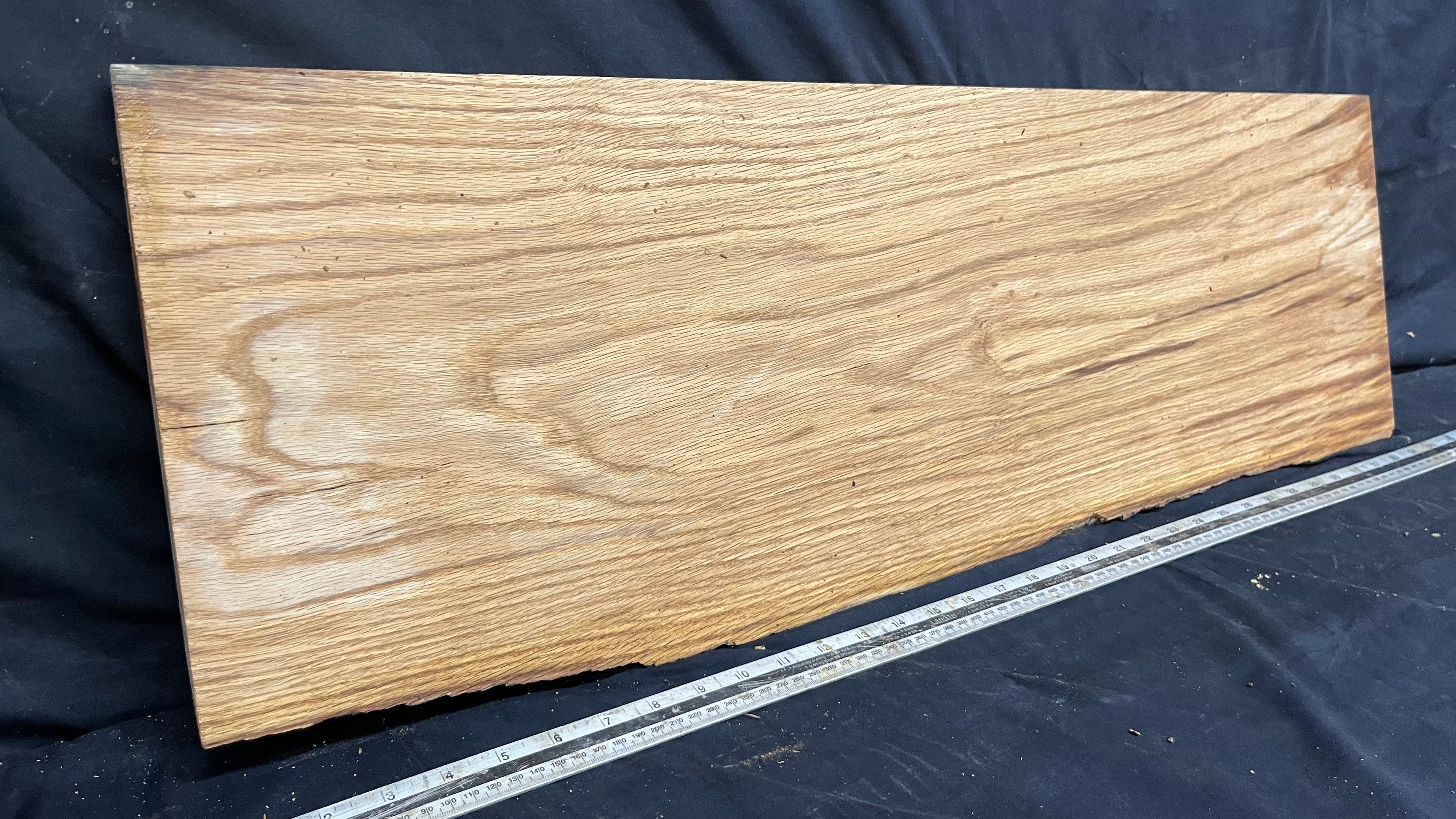 Oak slab, shelving, board, mantel 864 L x 295 W x 32 D mm      (484mt)