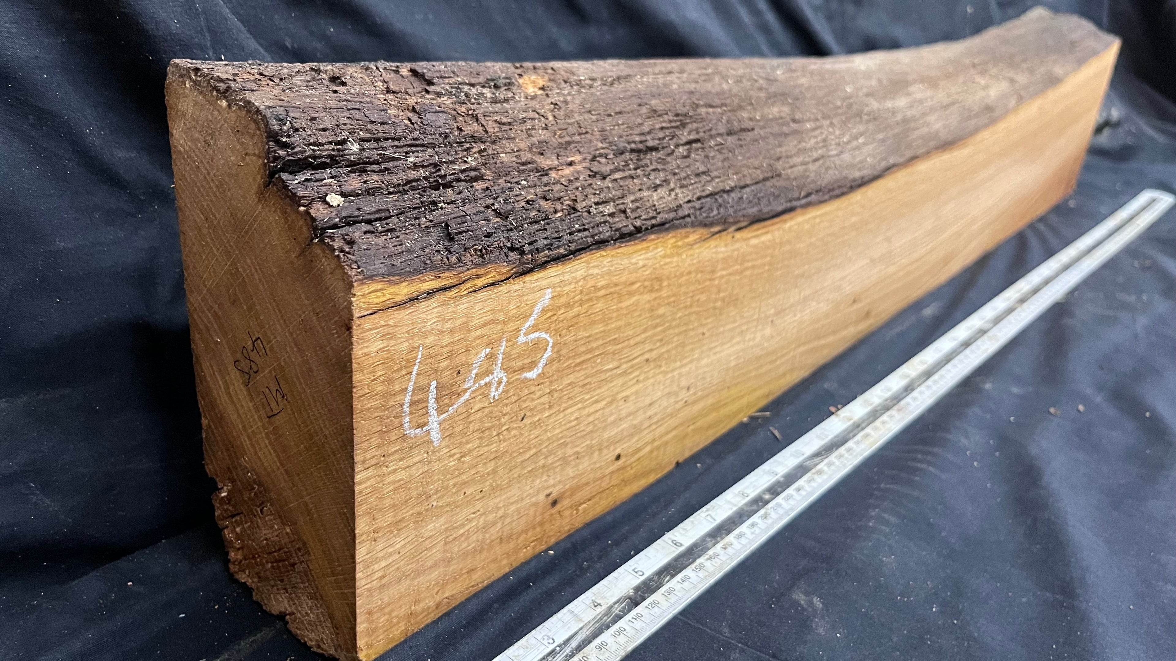 Oak slab, shelving, board, mantel 949 L x 184 W x 83 D mm      (485mt)