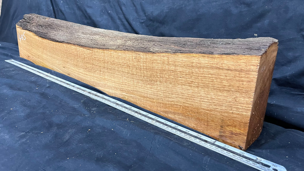 Oak slab, shelving, board, mantel 949 L x 184 W x 83 D mm      (485mt)