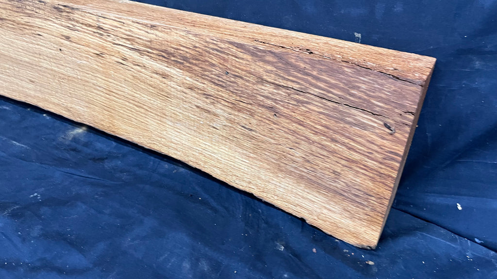 Oak slab, shelving, board, mantel 949 L x 184 W x 83 D mm      (485mt)