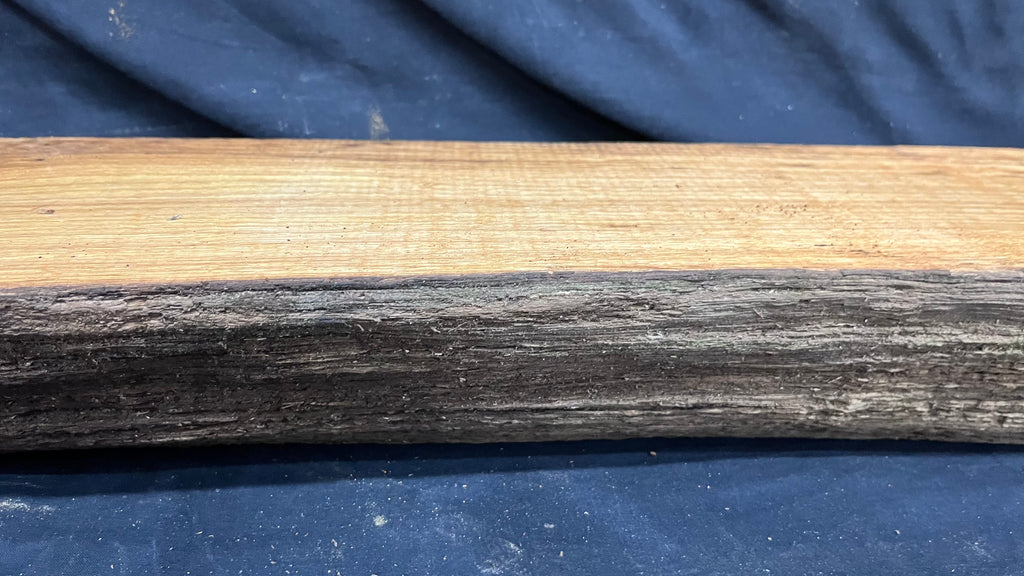 Oak slab, shelving, board, mantel 949 L x 184 W x 83 D mm      (485mt)