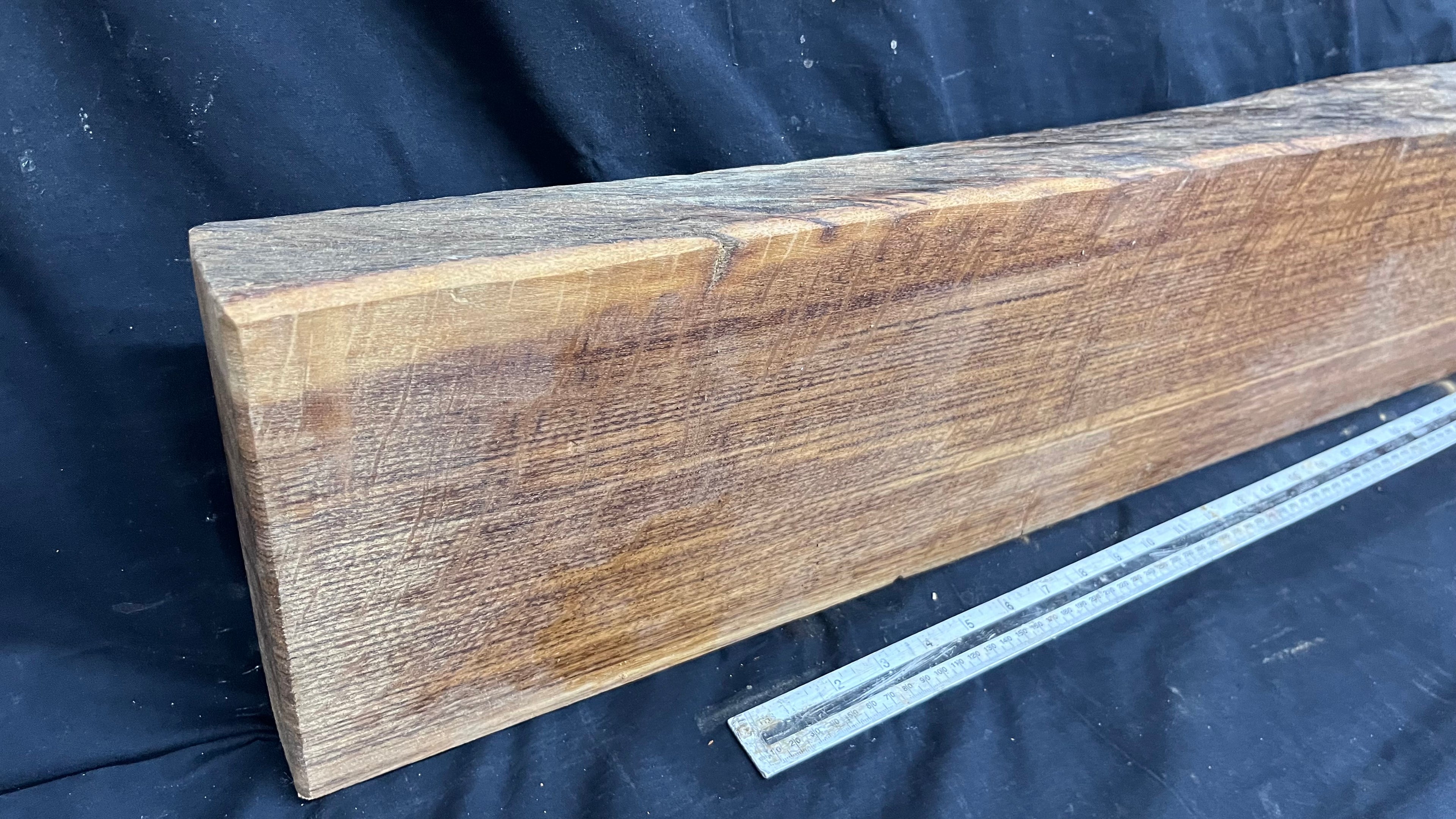 Brown oak mantel 1334 L x 221 W x 50 D mm      (486mt)