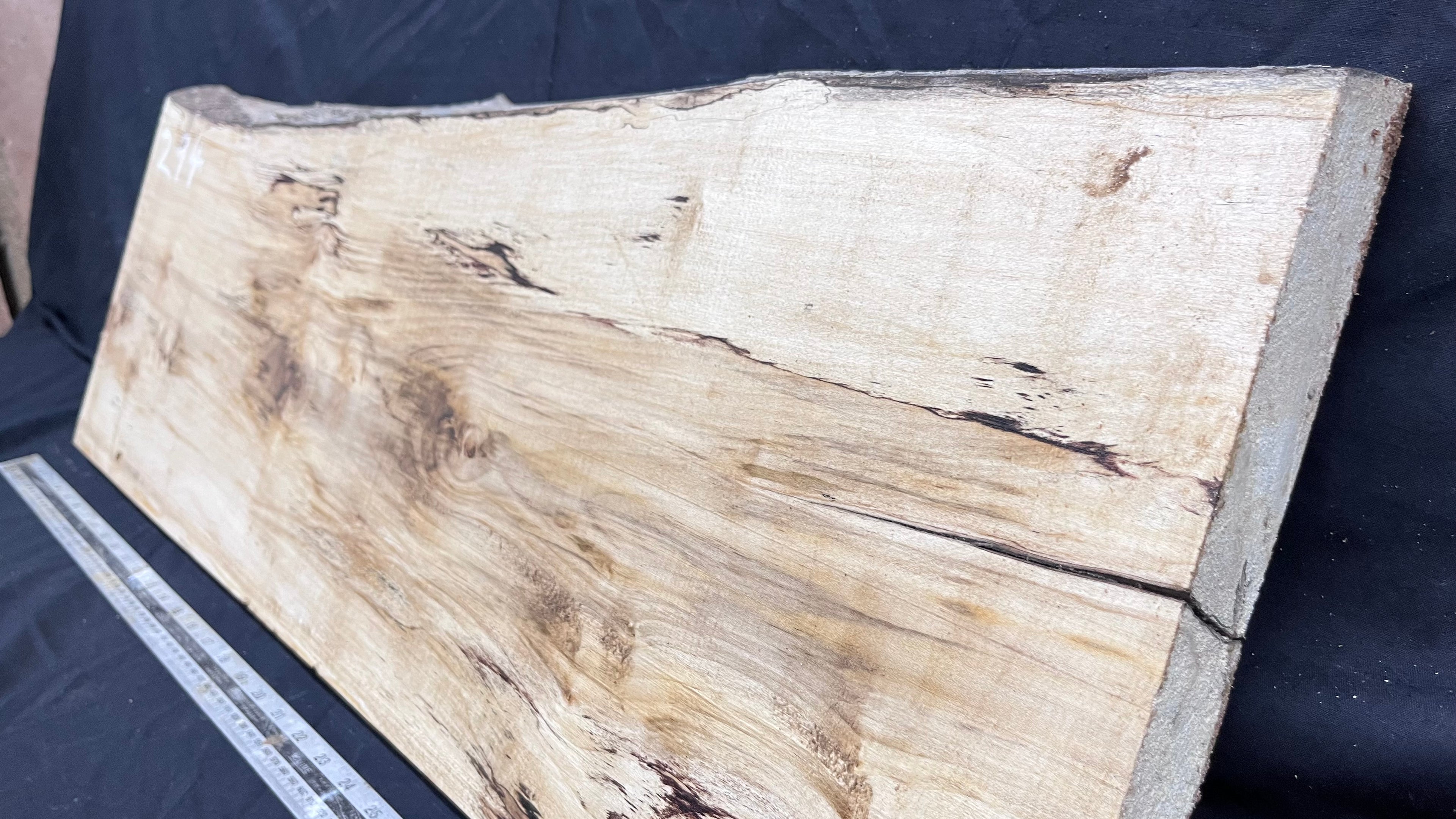 Sycamore plank, shelf, craft wood 872 L x 305 W x 40 D mm  (294)