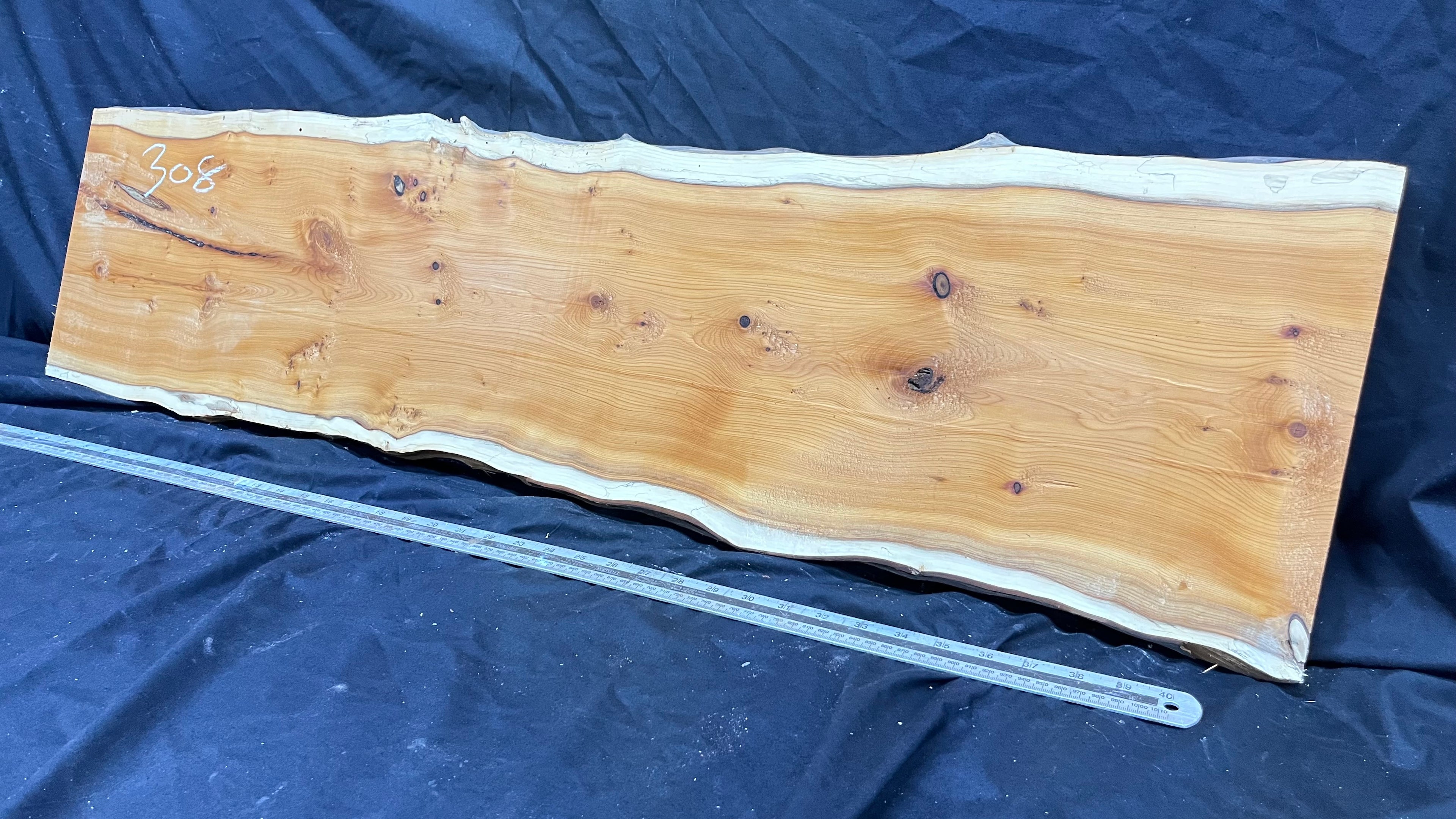 Hardwood yew, slab, board 1120 L x 290 W x 20 D mm    (308)