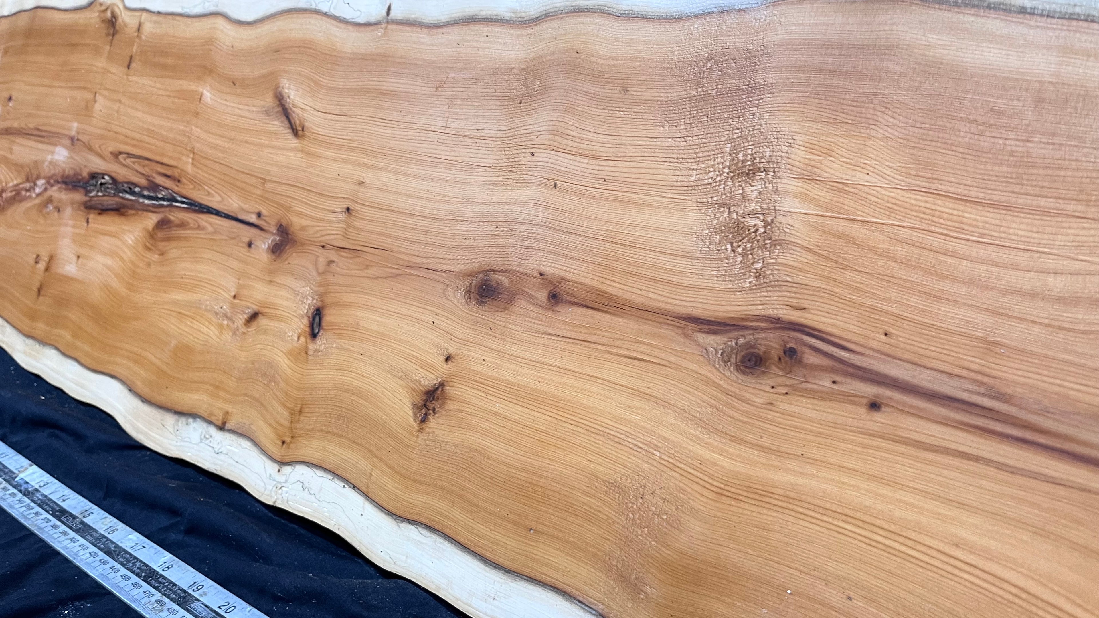 Hardwood yew, slab, board 1120 L x 290 W x 20 D mm    (308)