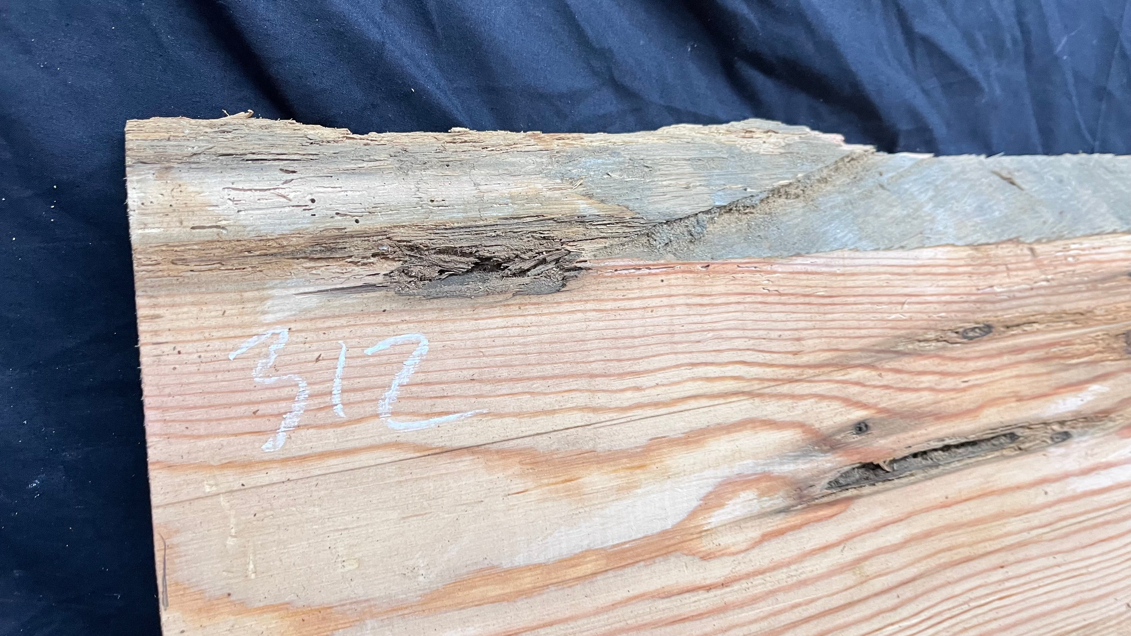 Reclained pitch pine plank, shelf, board 1004 L x 395 W x 43 D mm  (312)