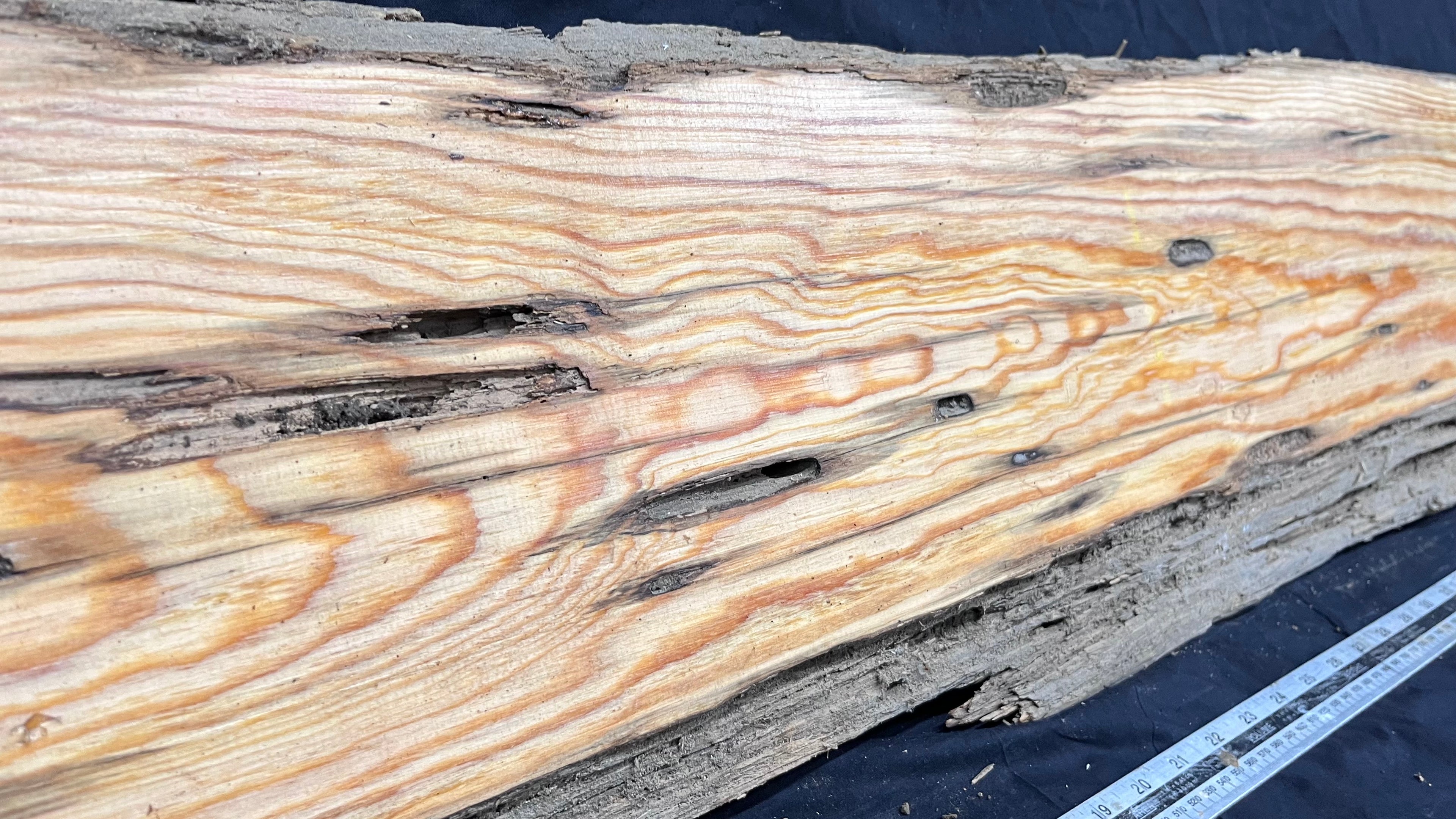 Reclained pitch pine plank, shelf, board 1094 L x 301 W x 24 D mm  (318)