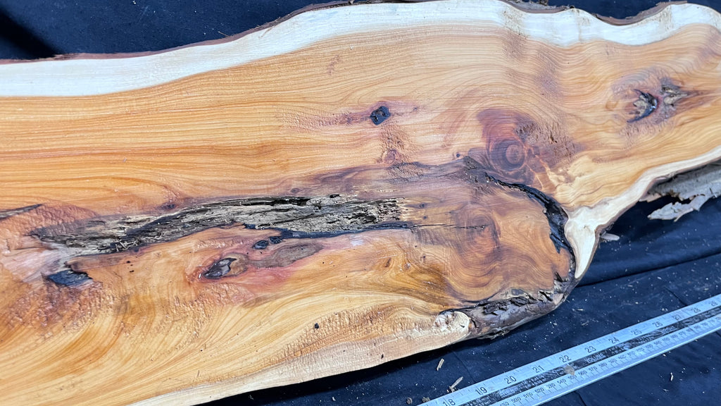 Hardwood yew, slab, board 1070 L x 227 W x 39 D mm    (319)