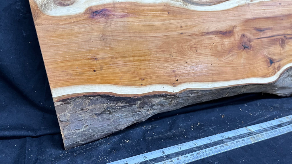 Hardwood yew, slab, board 1070 L x 227 W x 39 D mm    (319)