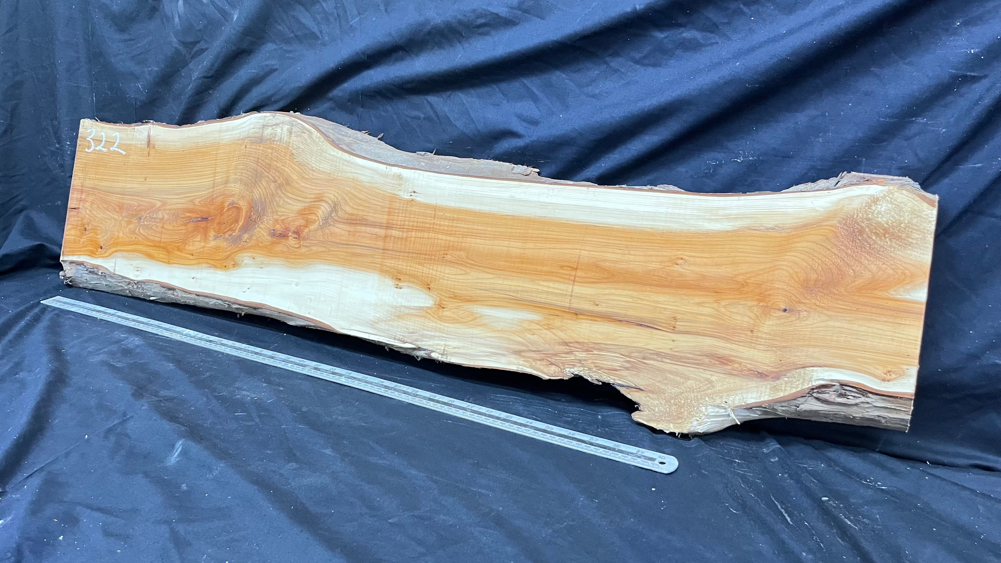 Hardwood yew, slab, board 1247 L x 290 W x 32 D mm    (322)