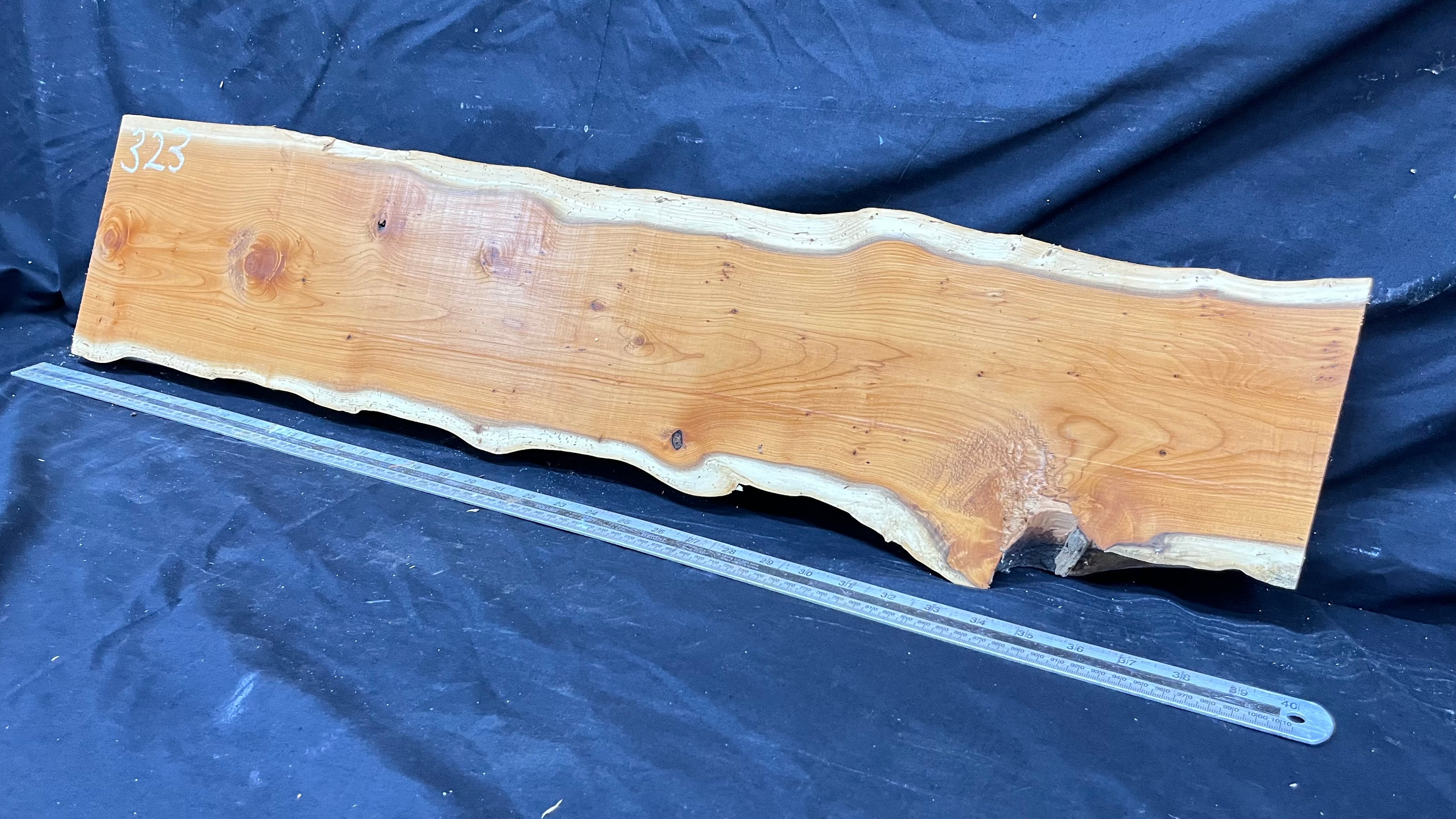 Hardwood yew, slab, board 972 L x 217 W x 37 D mm    (323)
